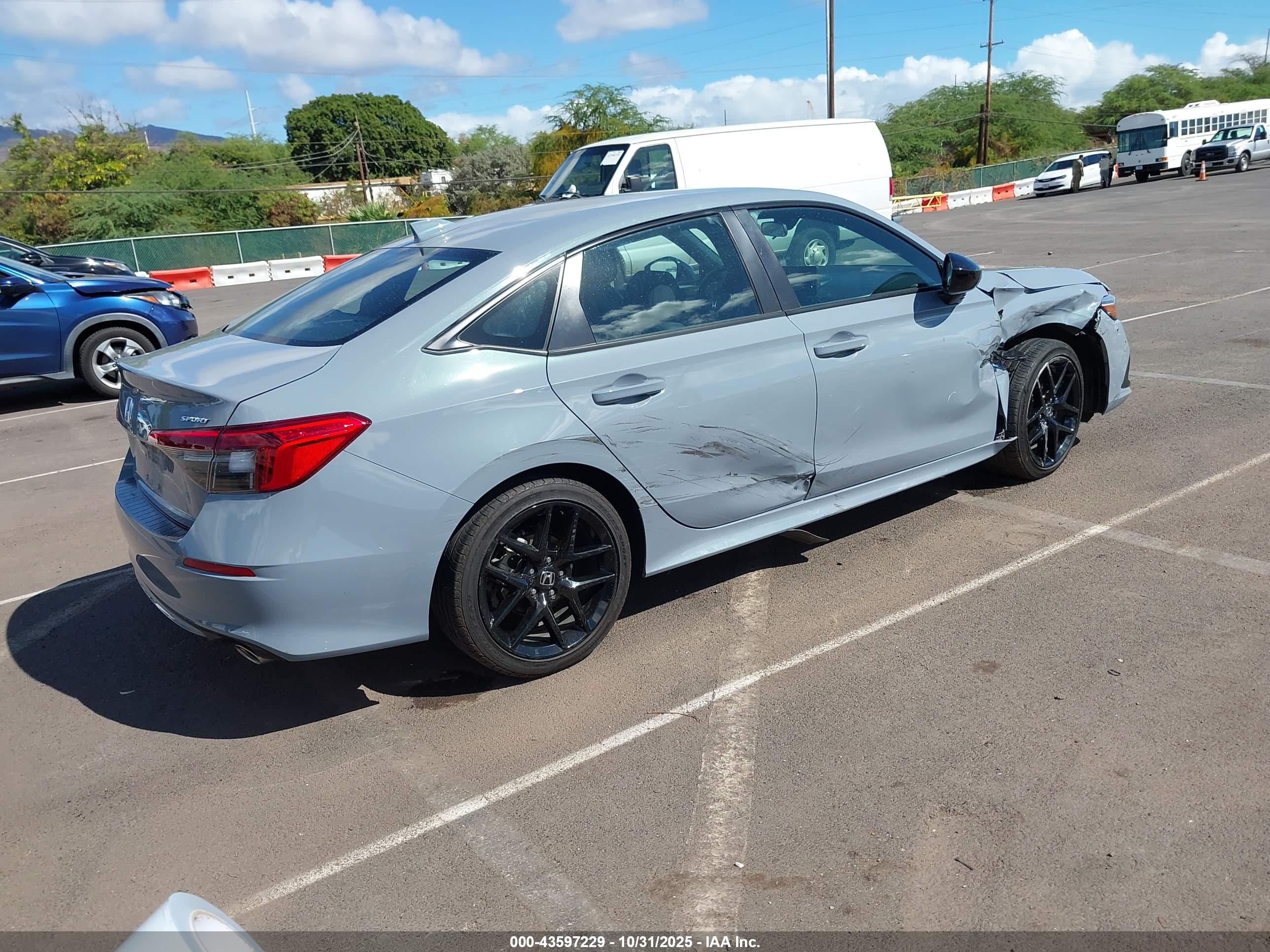 HONDA CIVIC image 4