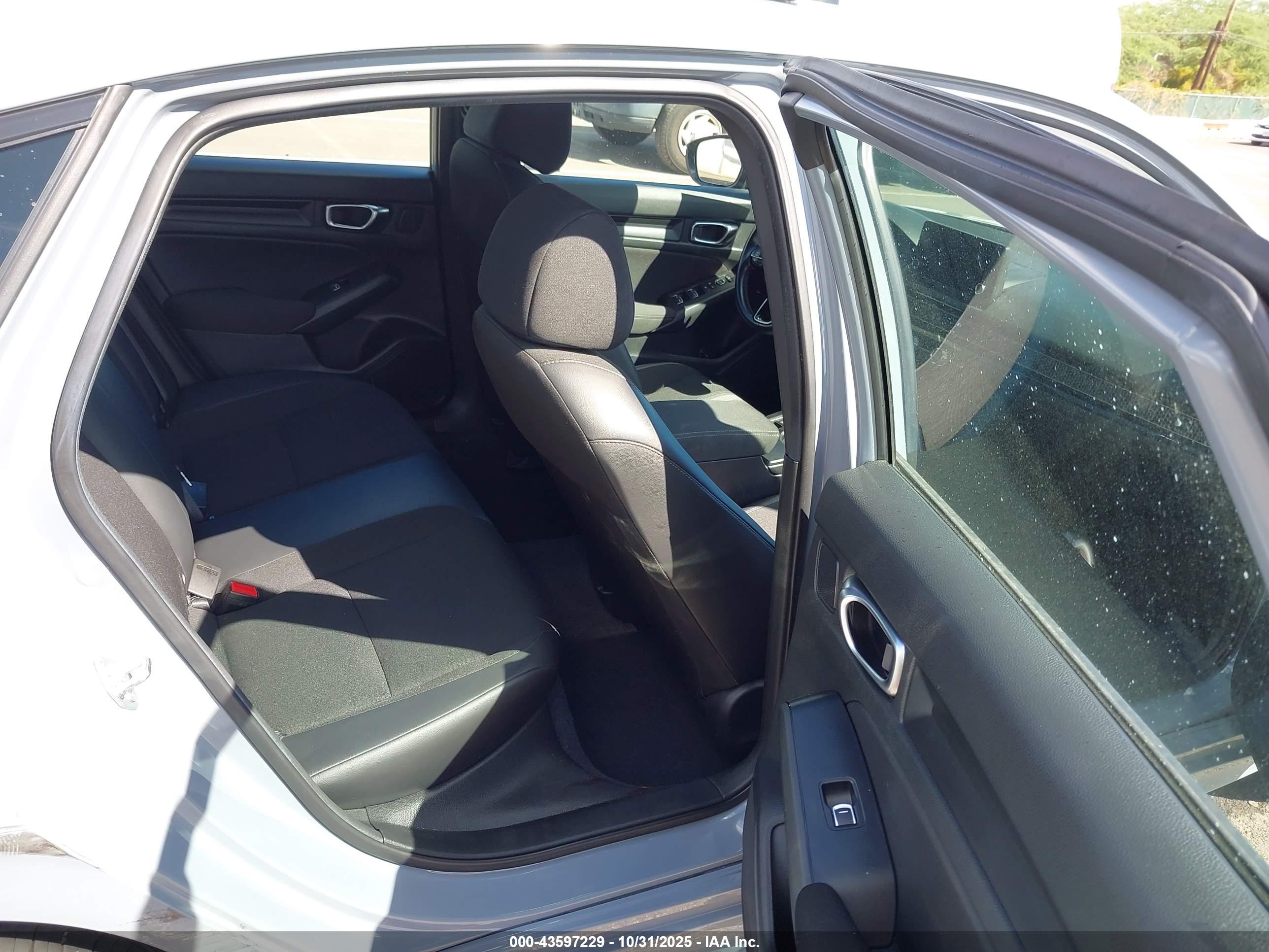 HONDA CIVIC image 8
