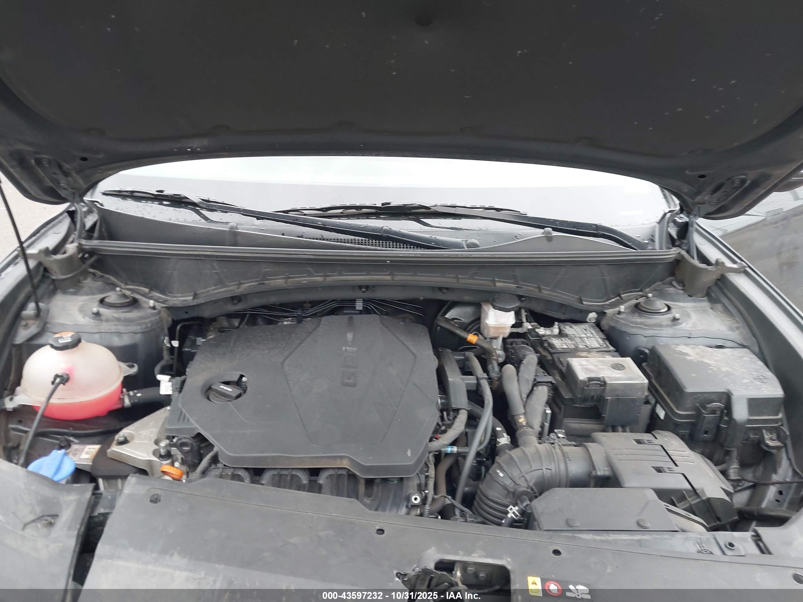 HYUNDAI TUCSON image 10