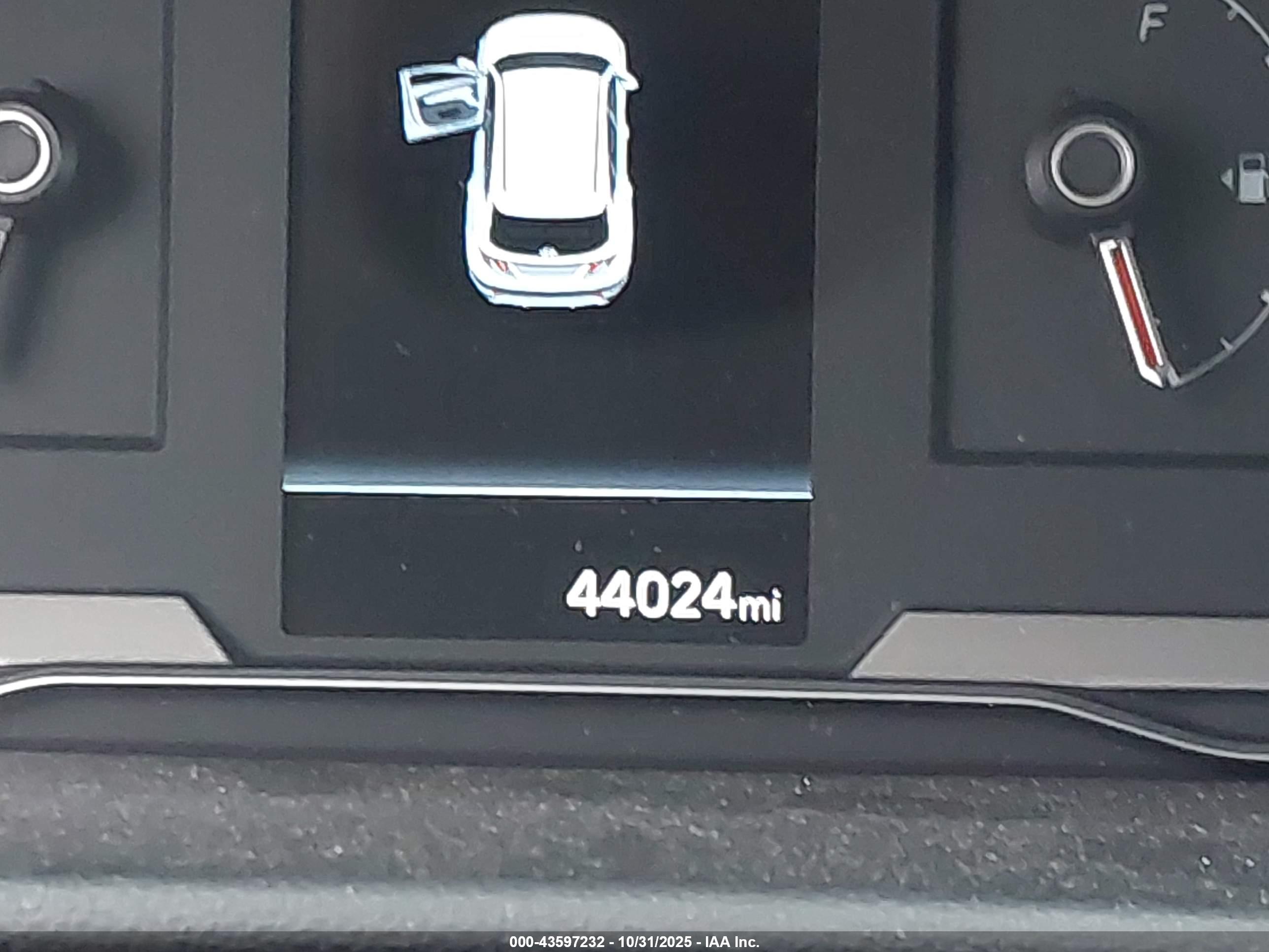 HYUNDAI TUCSON image 7