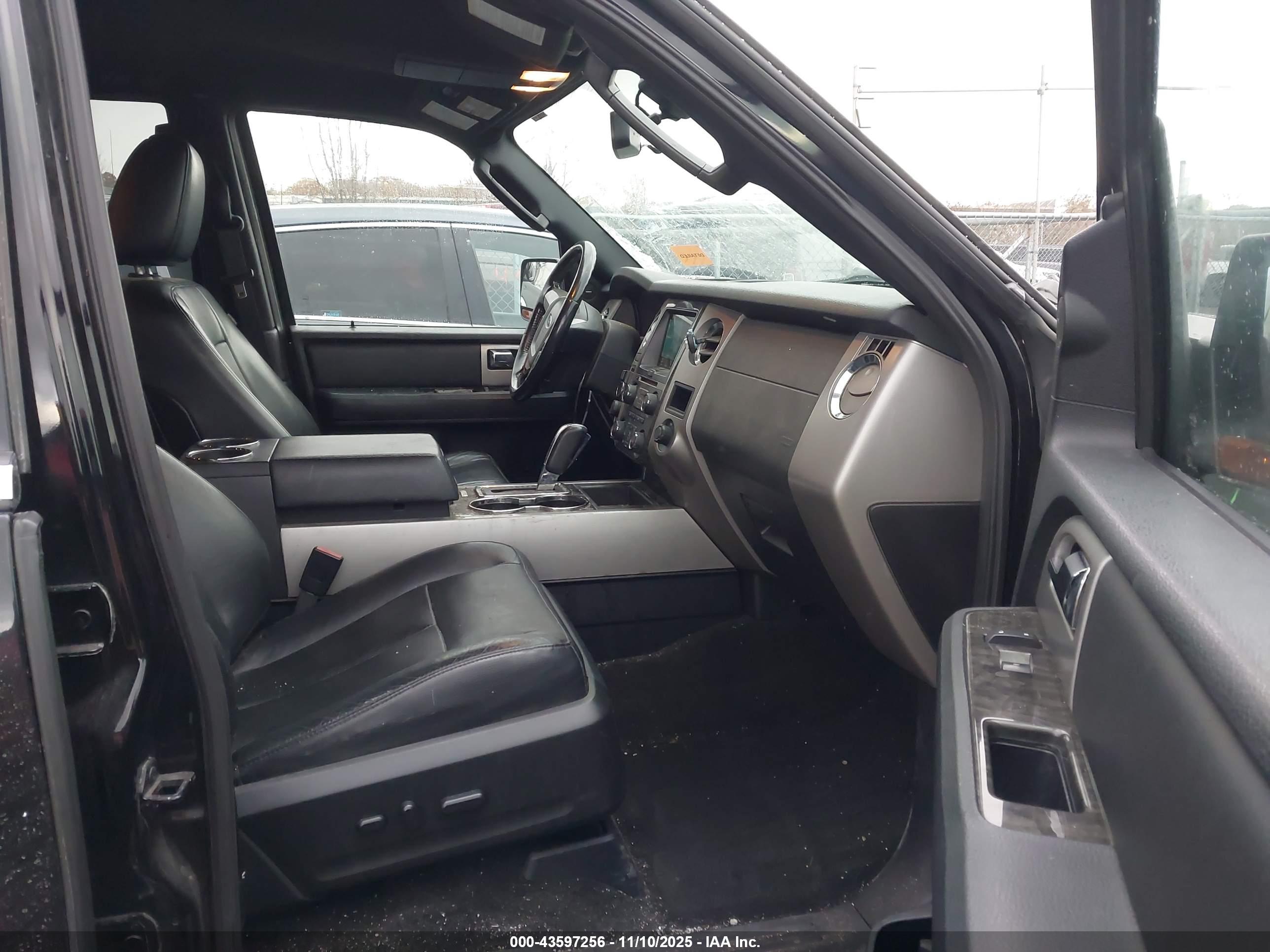 FORD EXPEDITION image 5