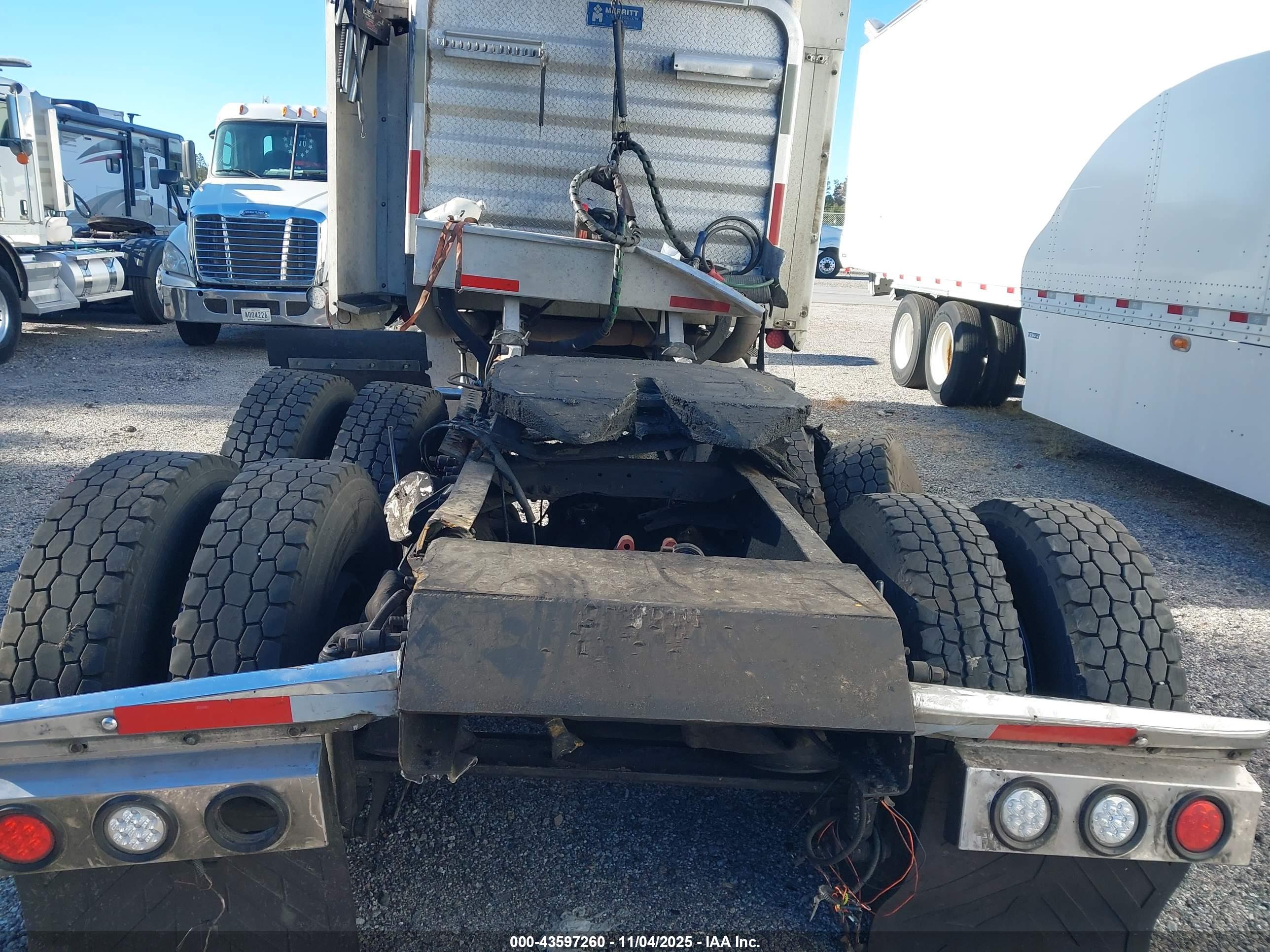 MACK 600 image 8