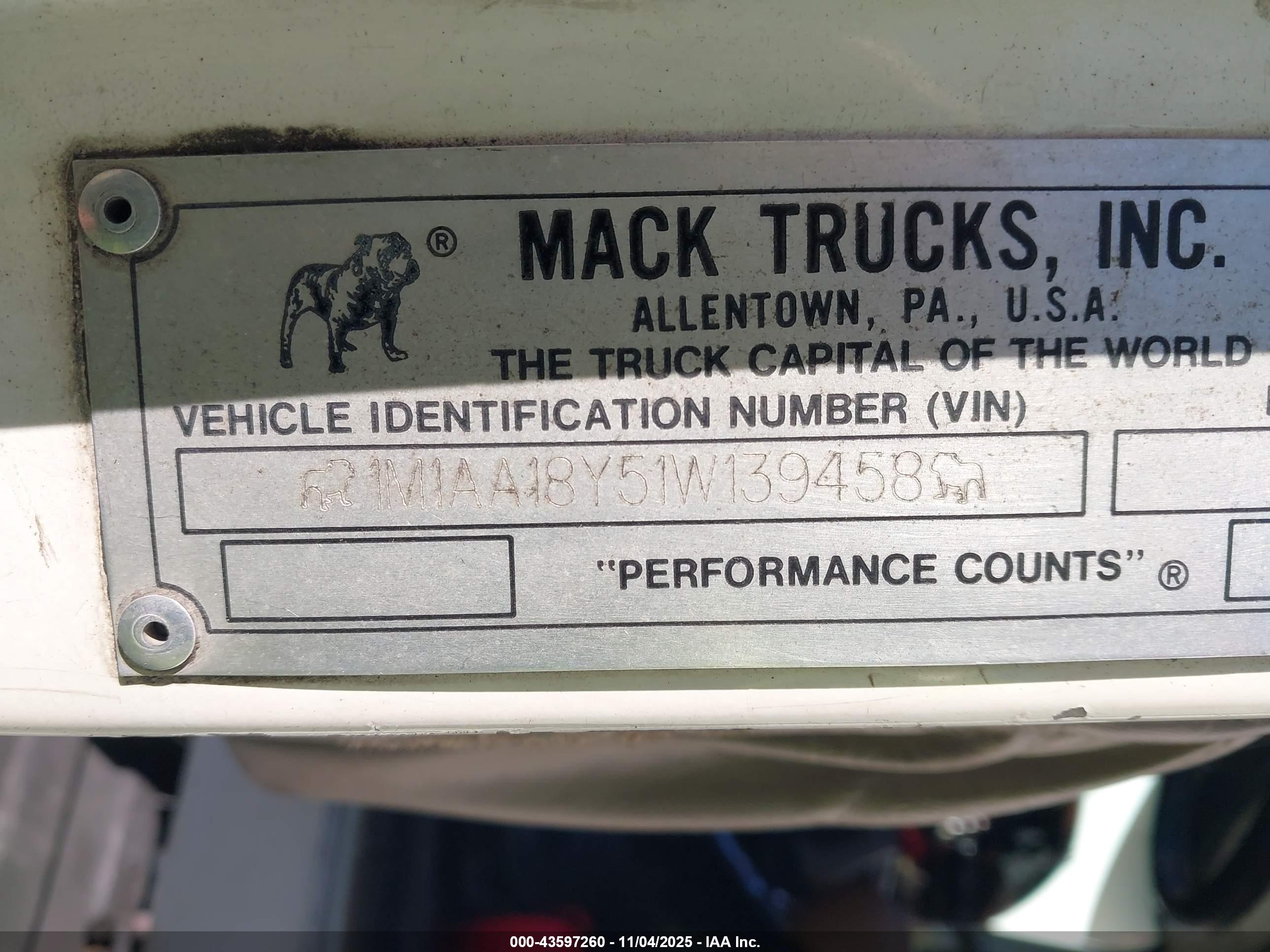 MACK 600 image 9