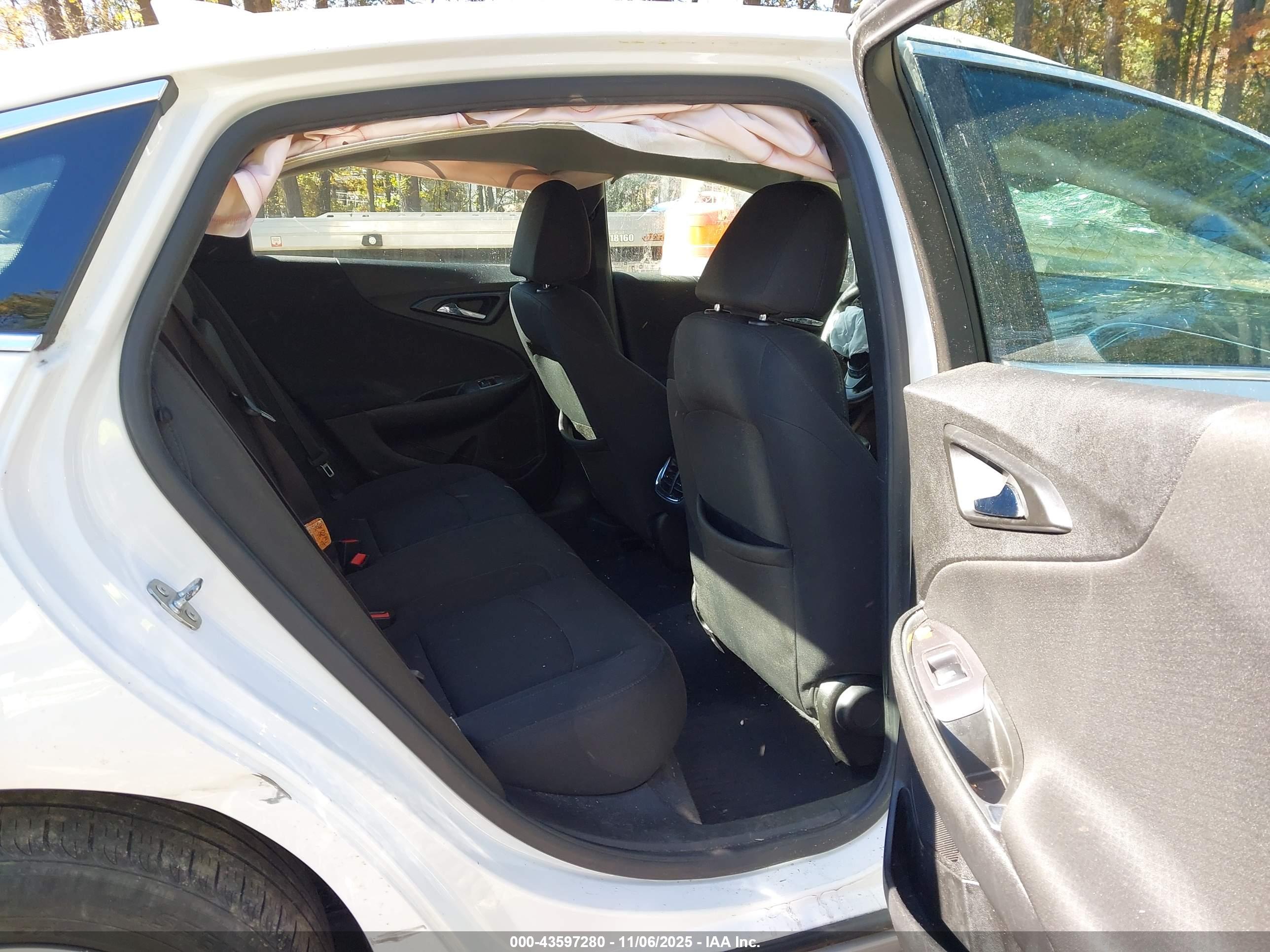 CHEVROLET MALIBU image 8