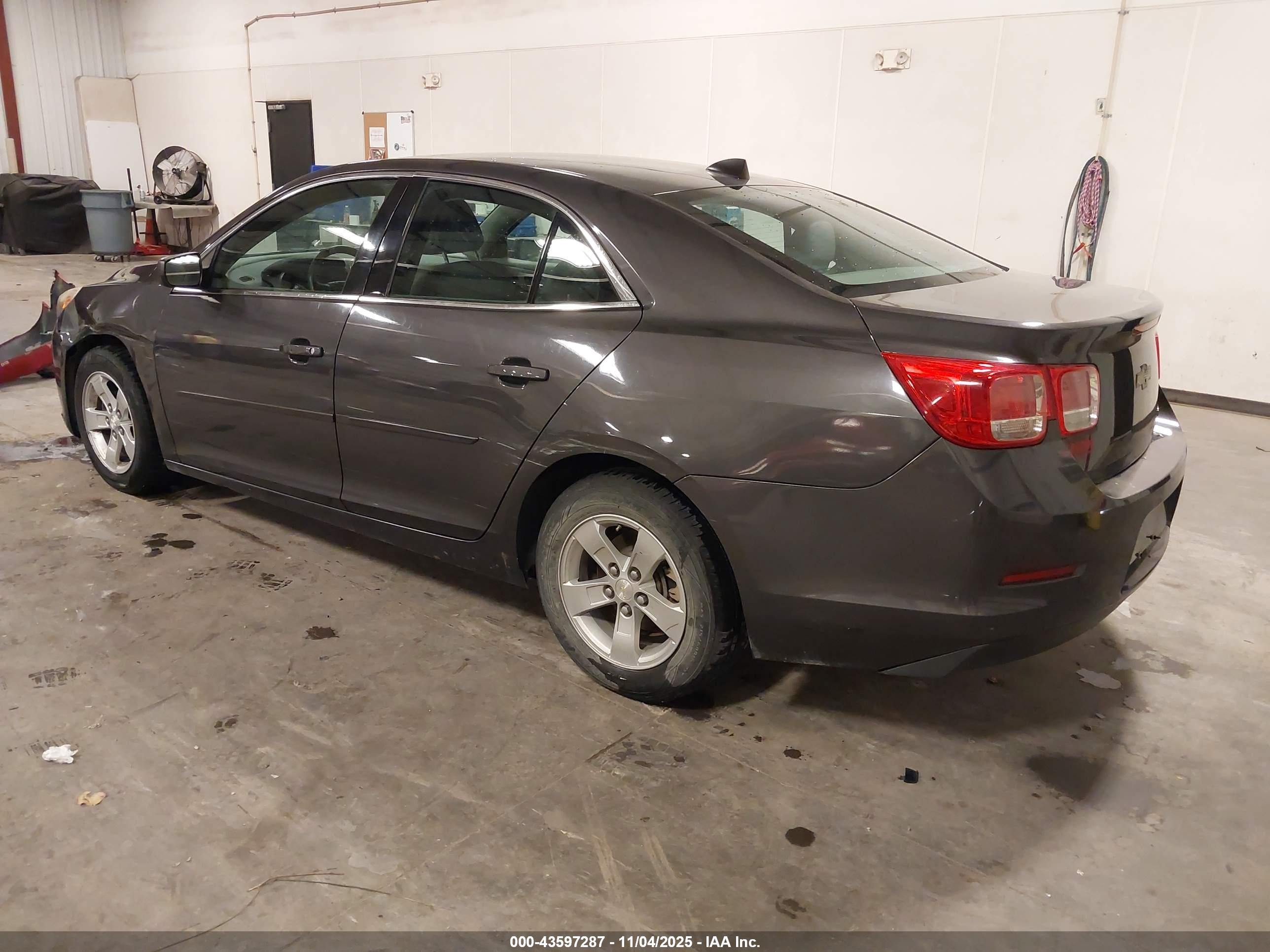 CHEVROLET MALIBU image 3