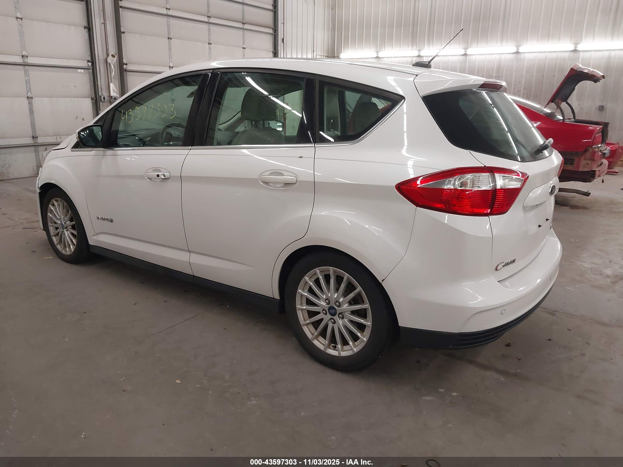 FORD C-MAX image 3