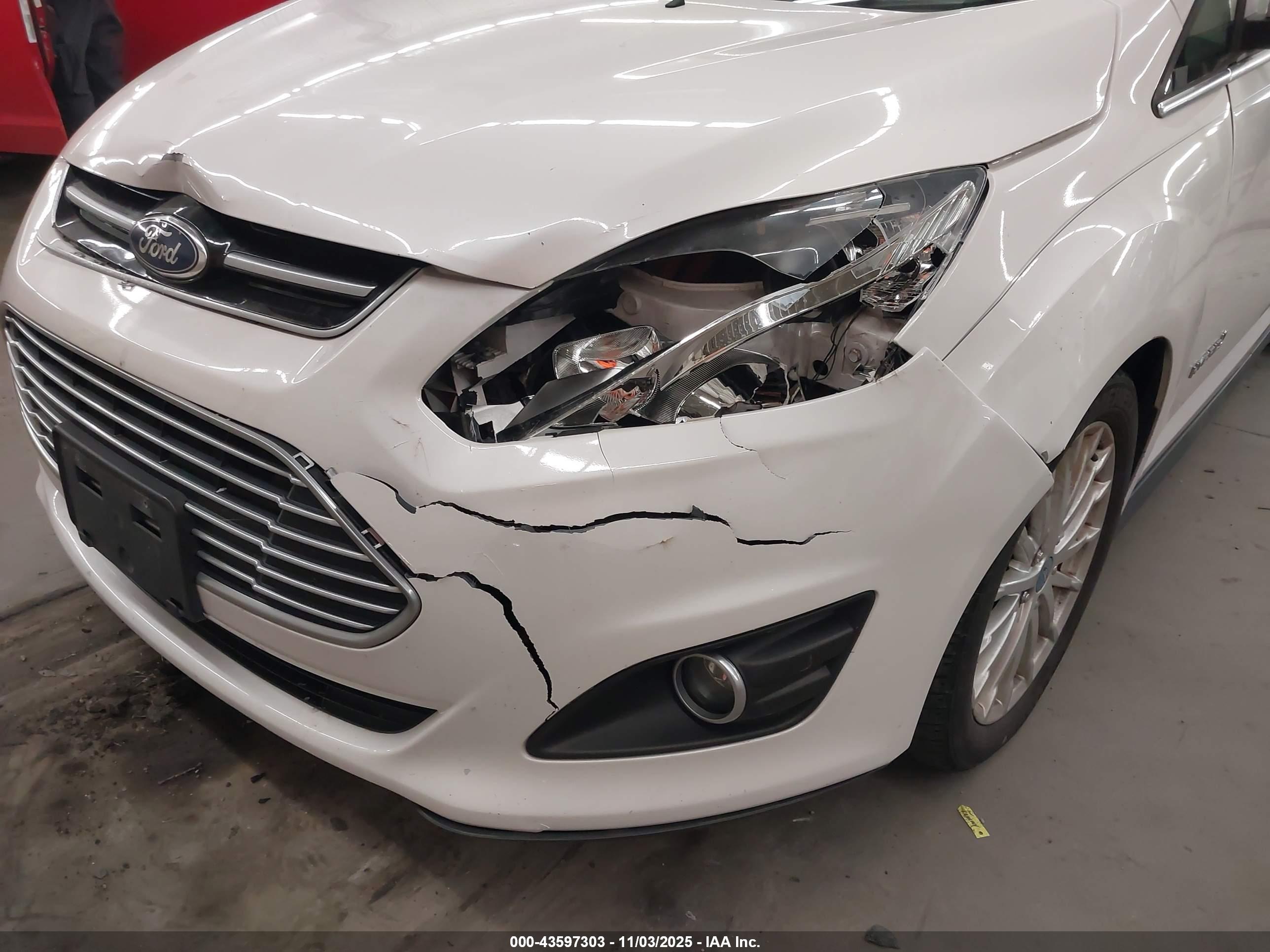 FORD C-MAX image 6