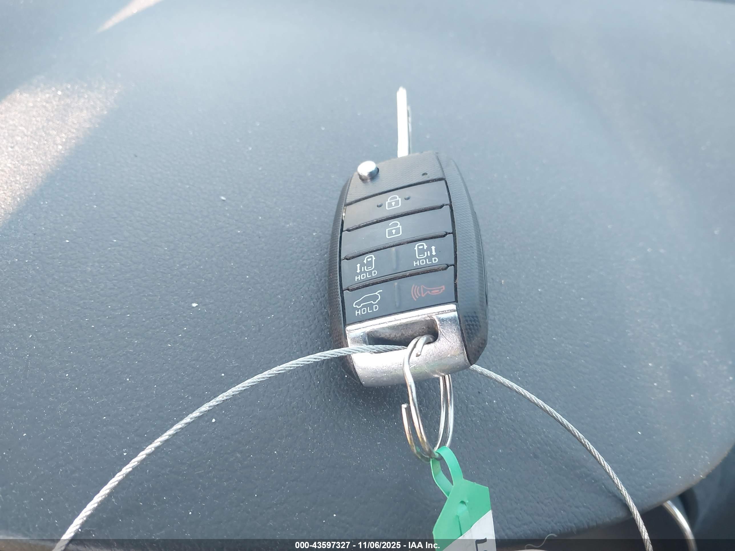 KIA SEDONA image 11
