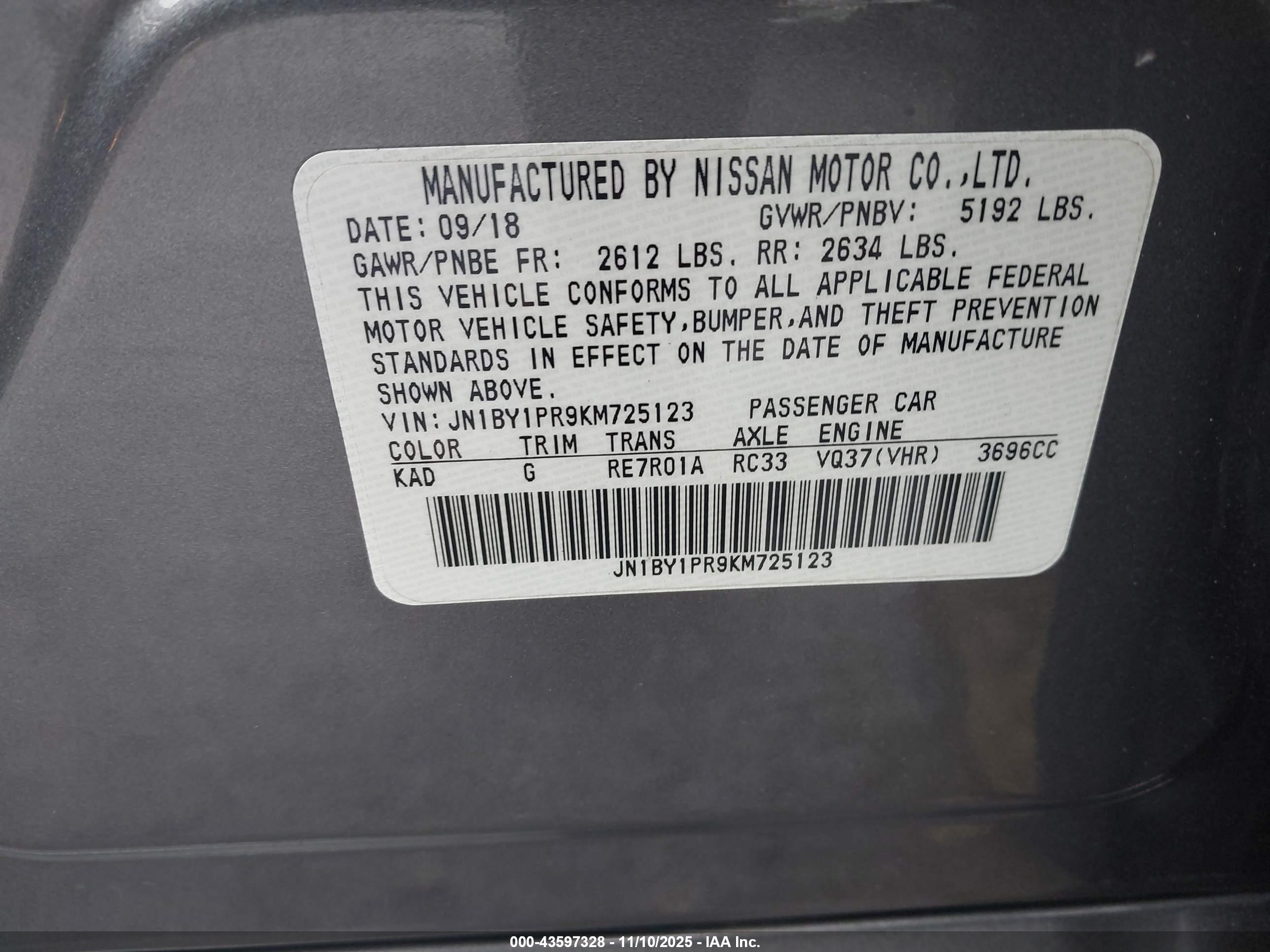 INFINITI Q70L image 9