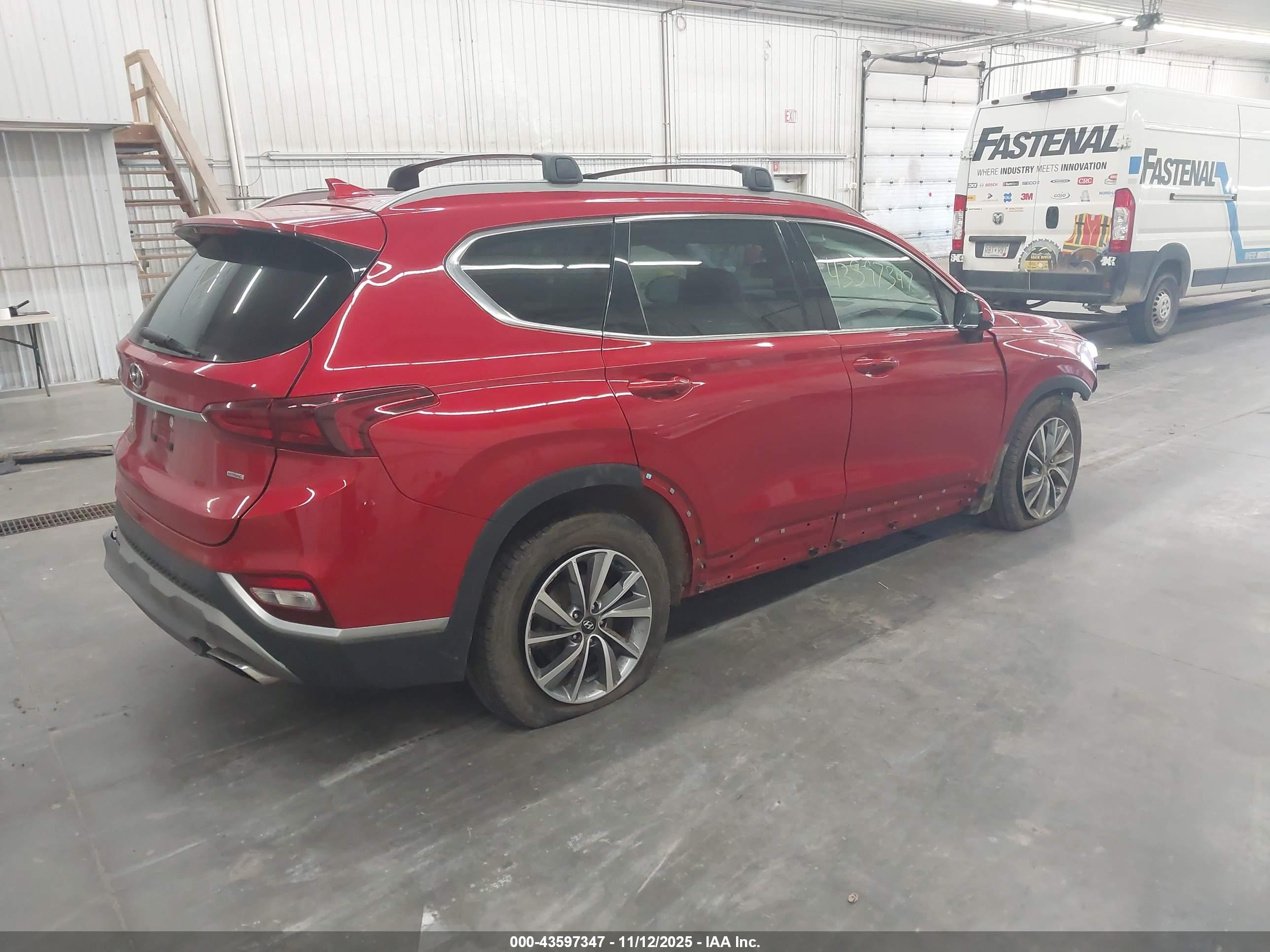 HYUNDAI SANTA image 4