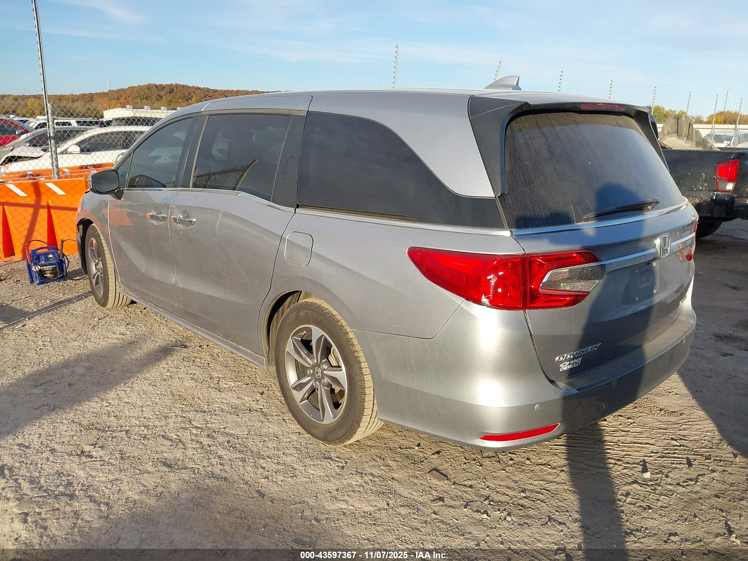 HONDA ODYSSEY image 3