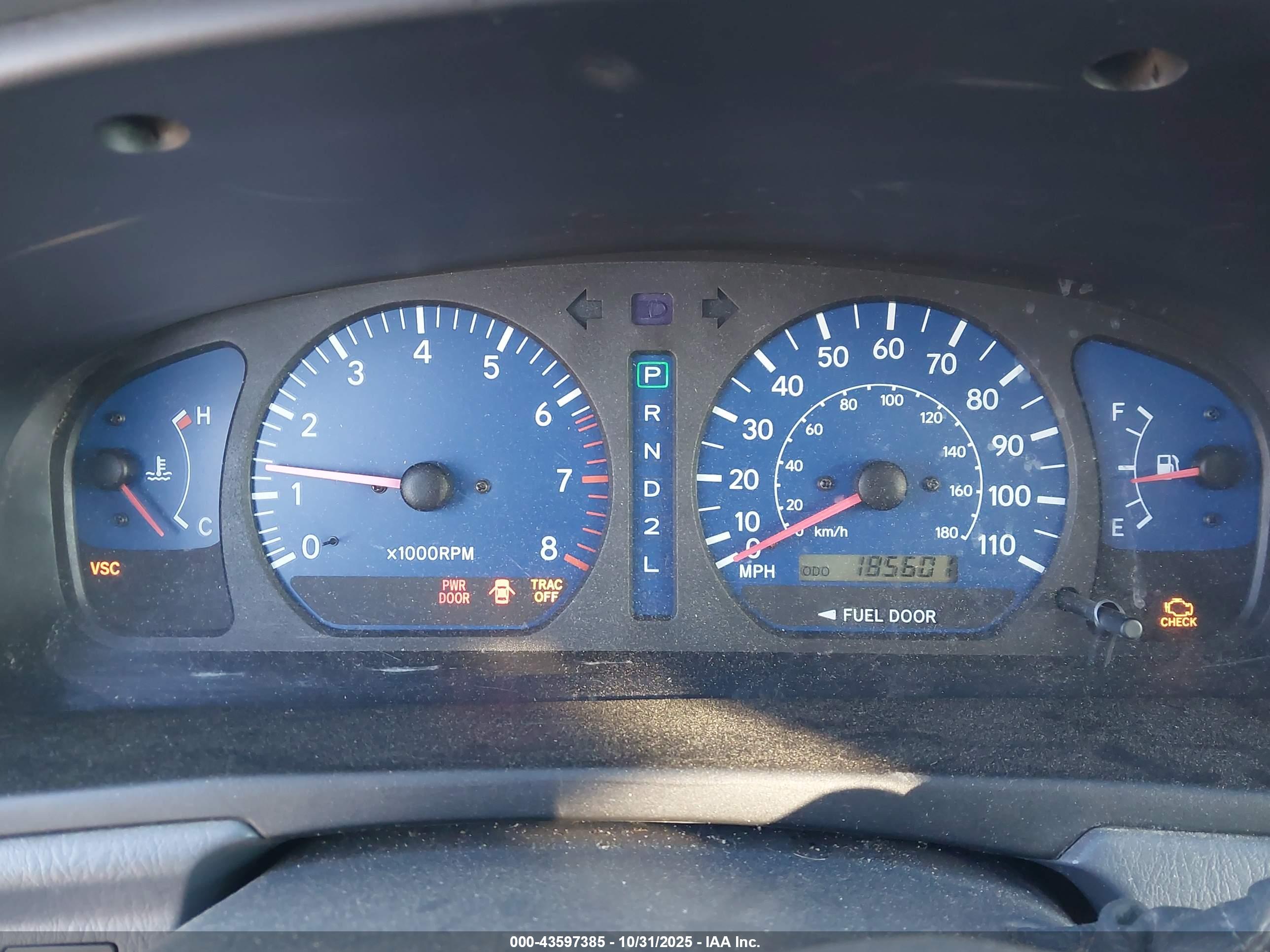 TOYOTA SIENNA image 7