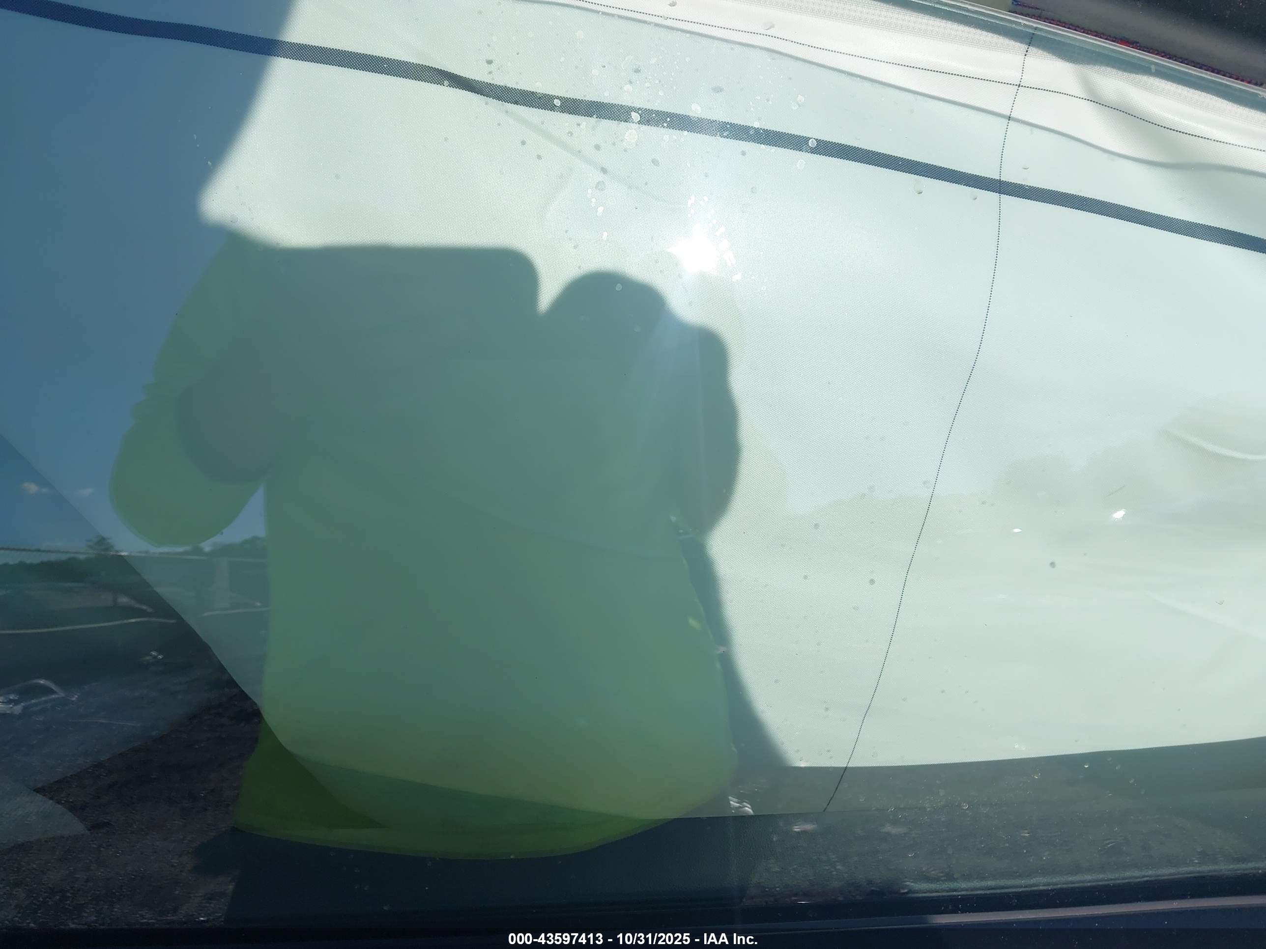 TESLA MODEL image 5