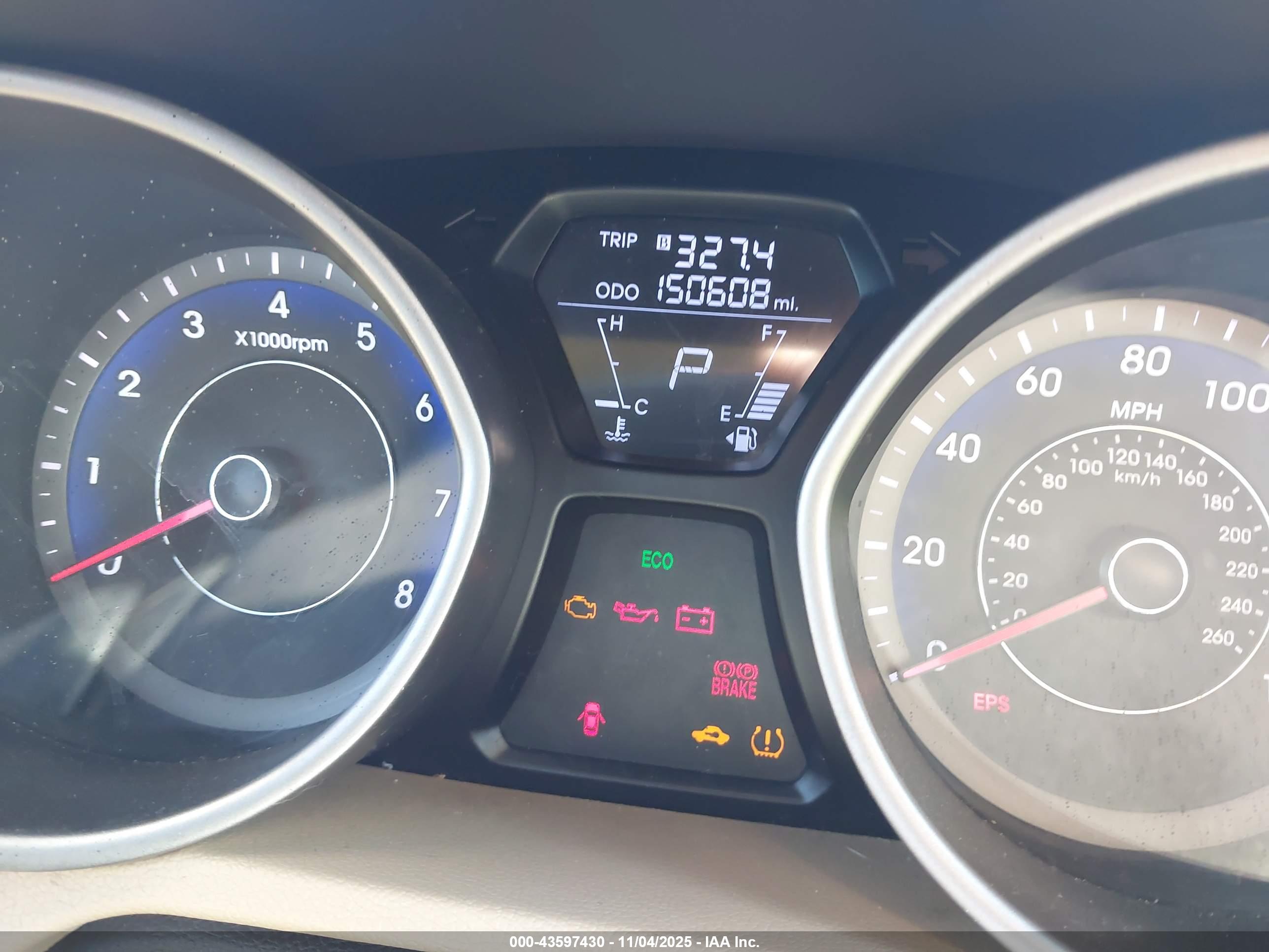 HYUNDAI ELANTRA image 7