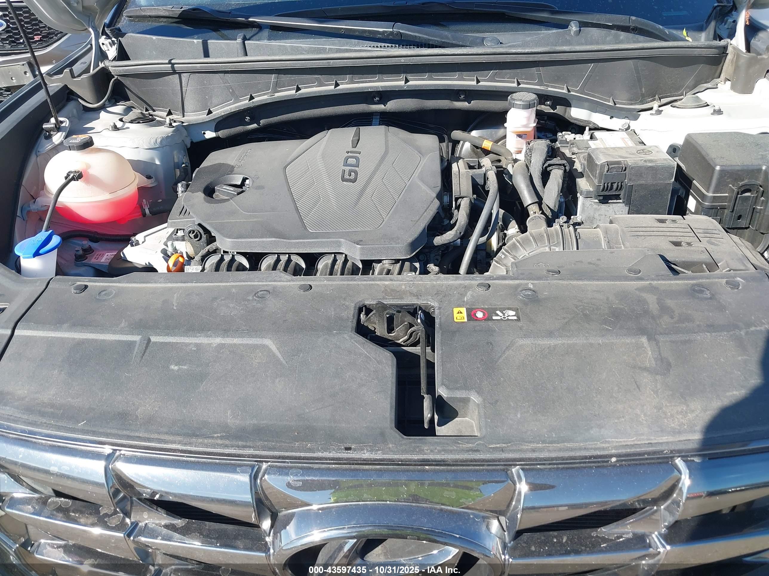 HYUNDAI TUCSON image 10
