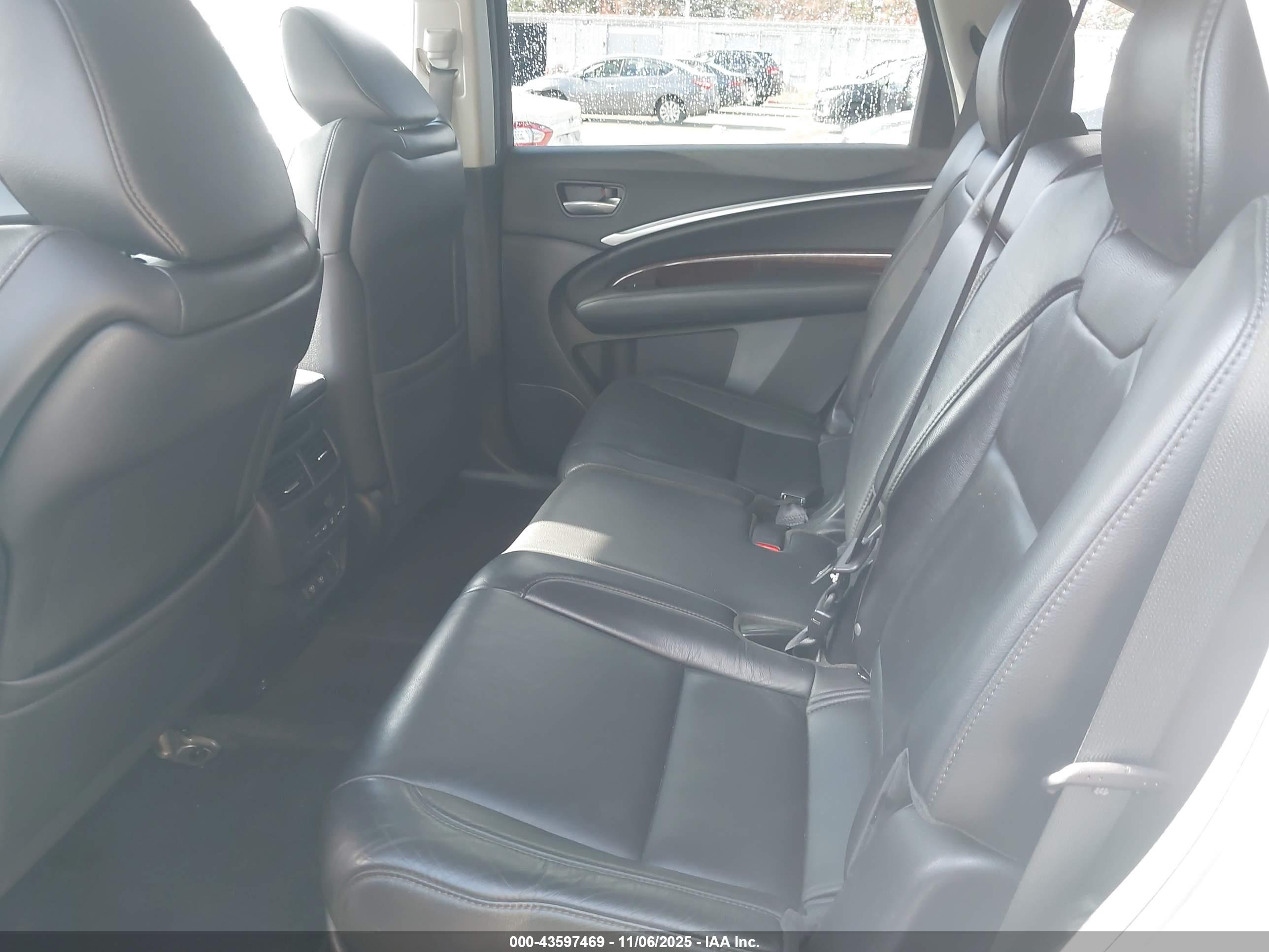 ACURA MDX image 8