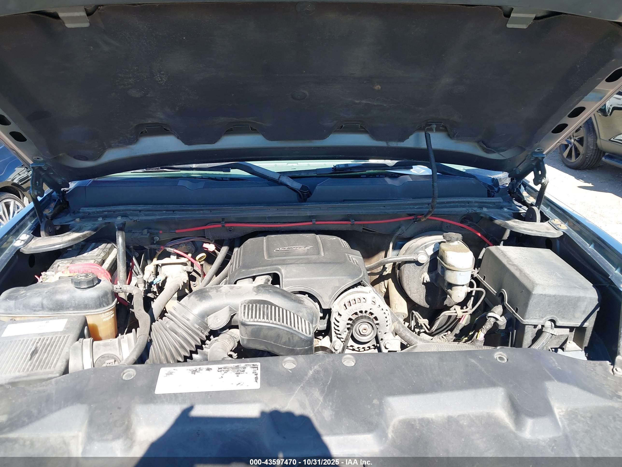 CHEVROLET SILVERADO image 10