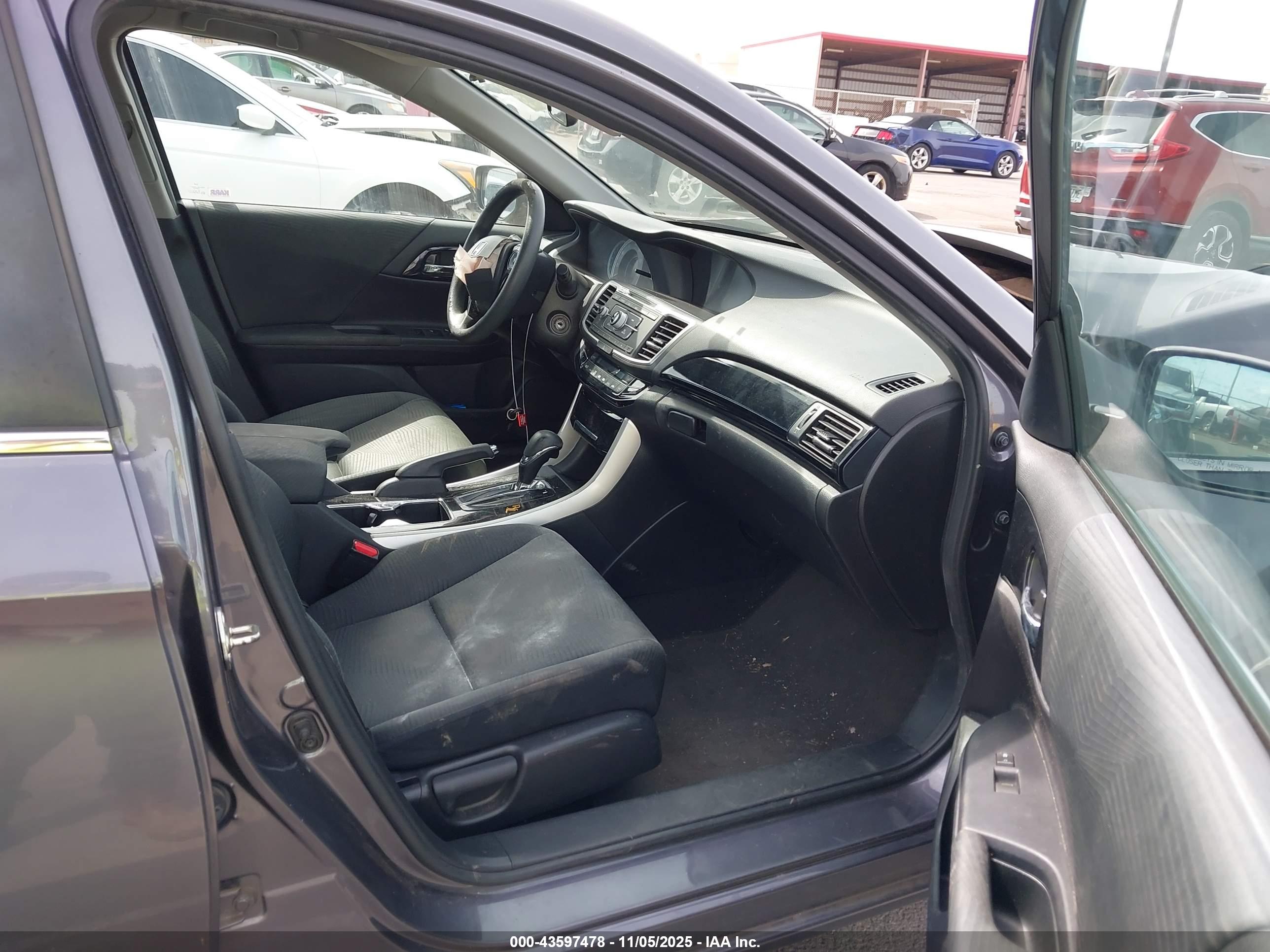 HONDA ACCORD image 5