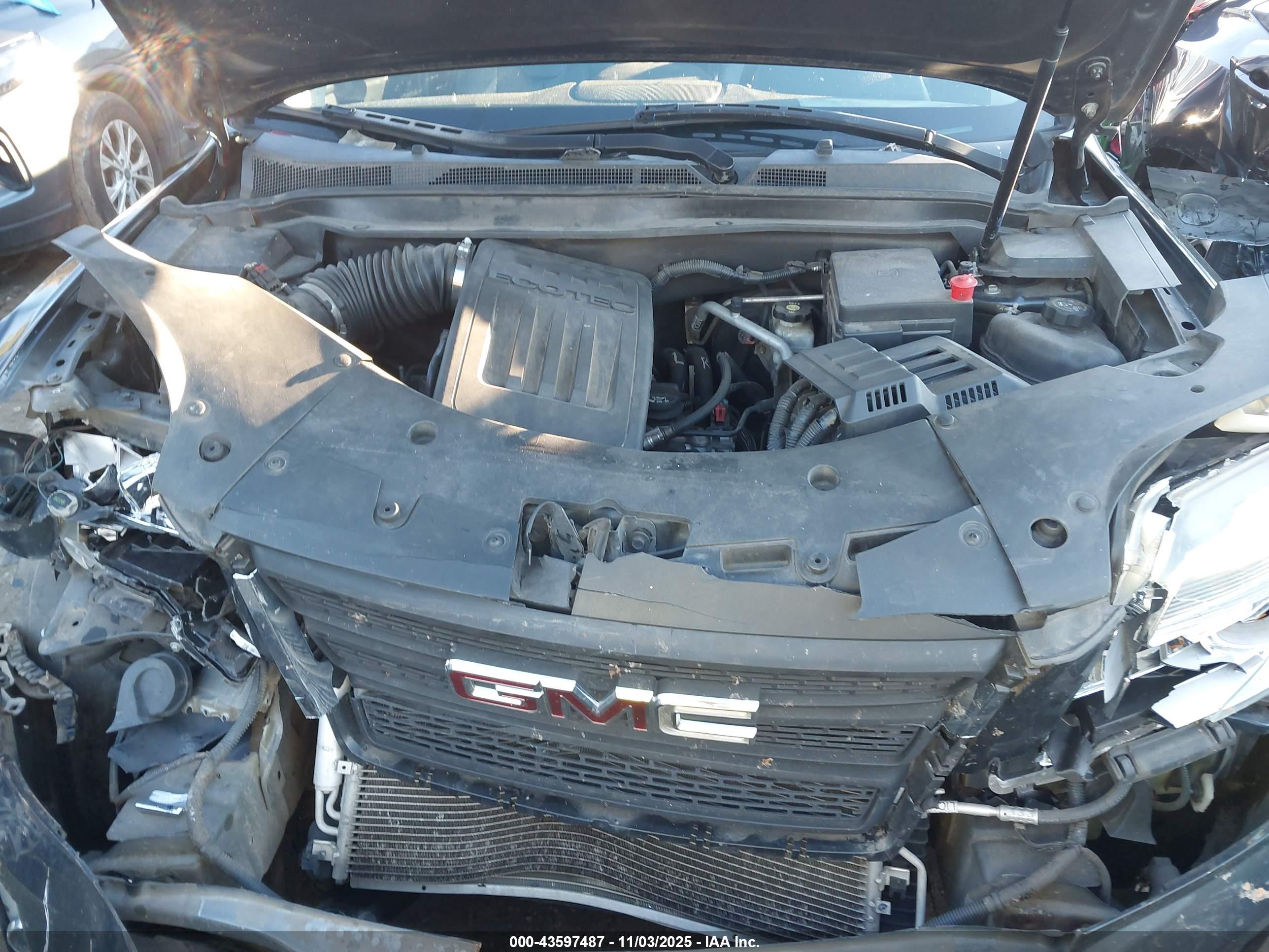 GMC TERRAIN image 10