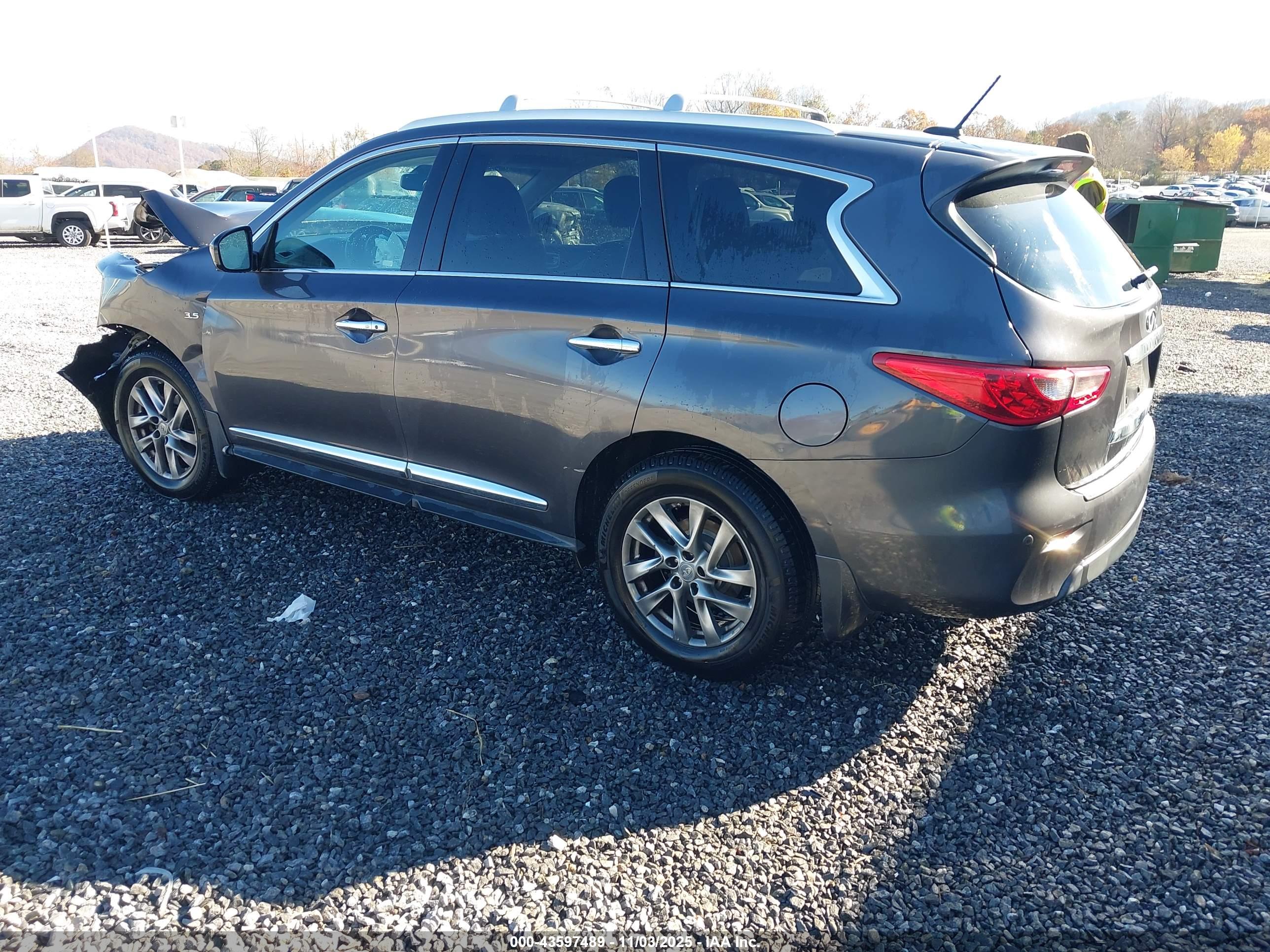 INFINITI QX60 image 3