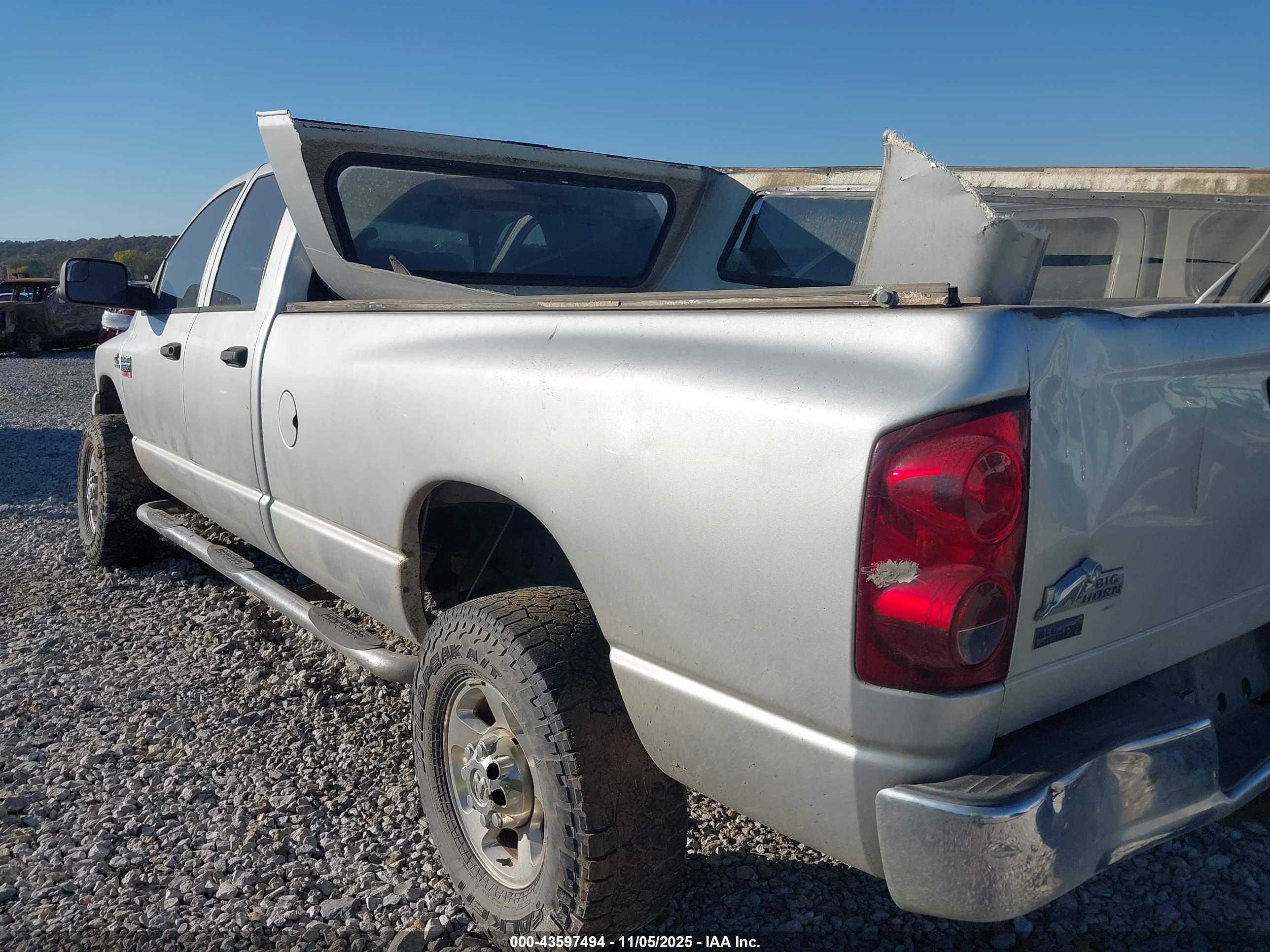 DODGE RAM image 3