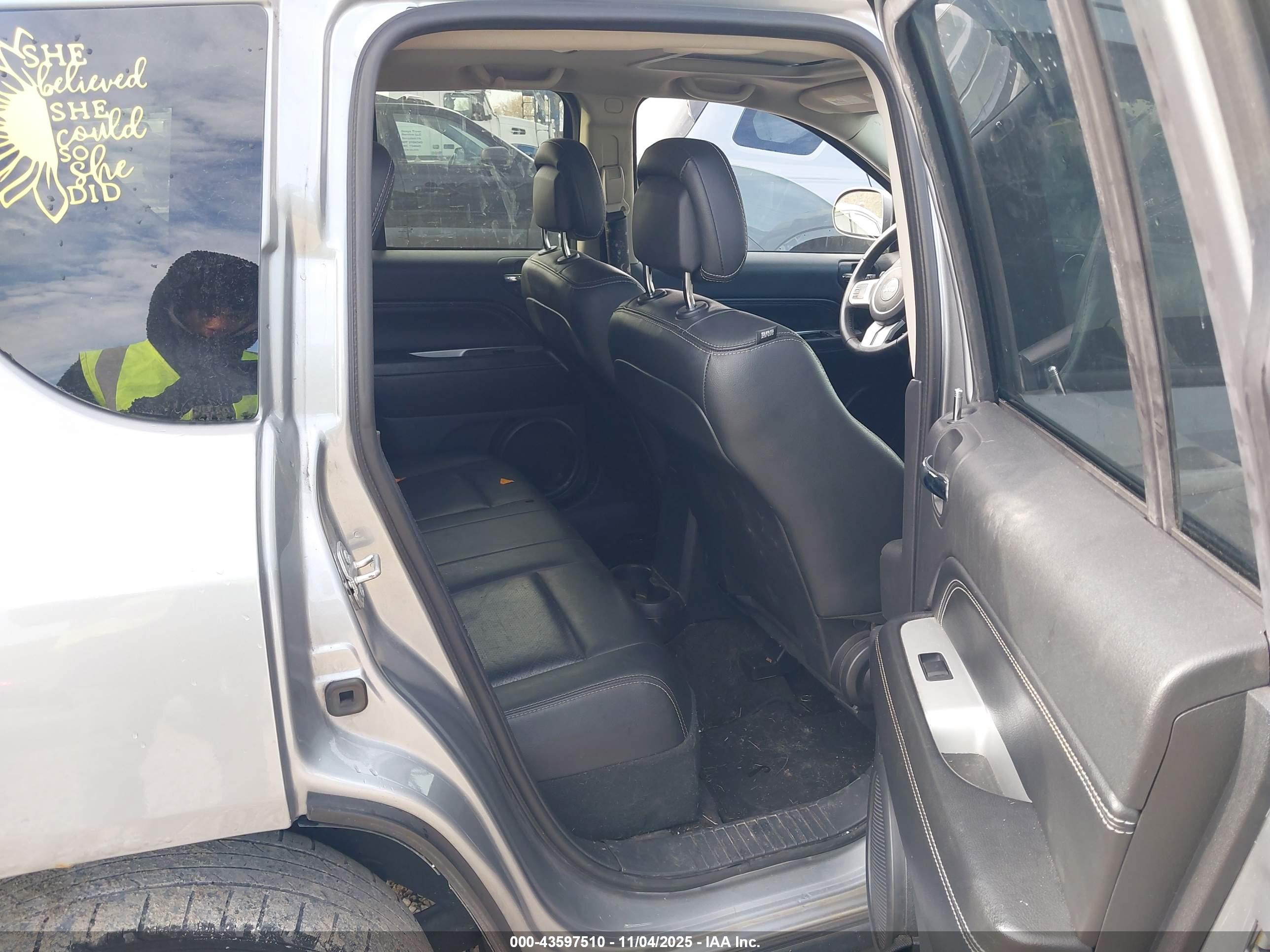 JEEP COMPASS image 8
