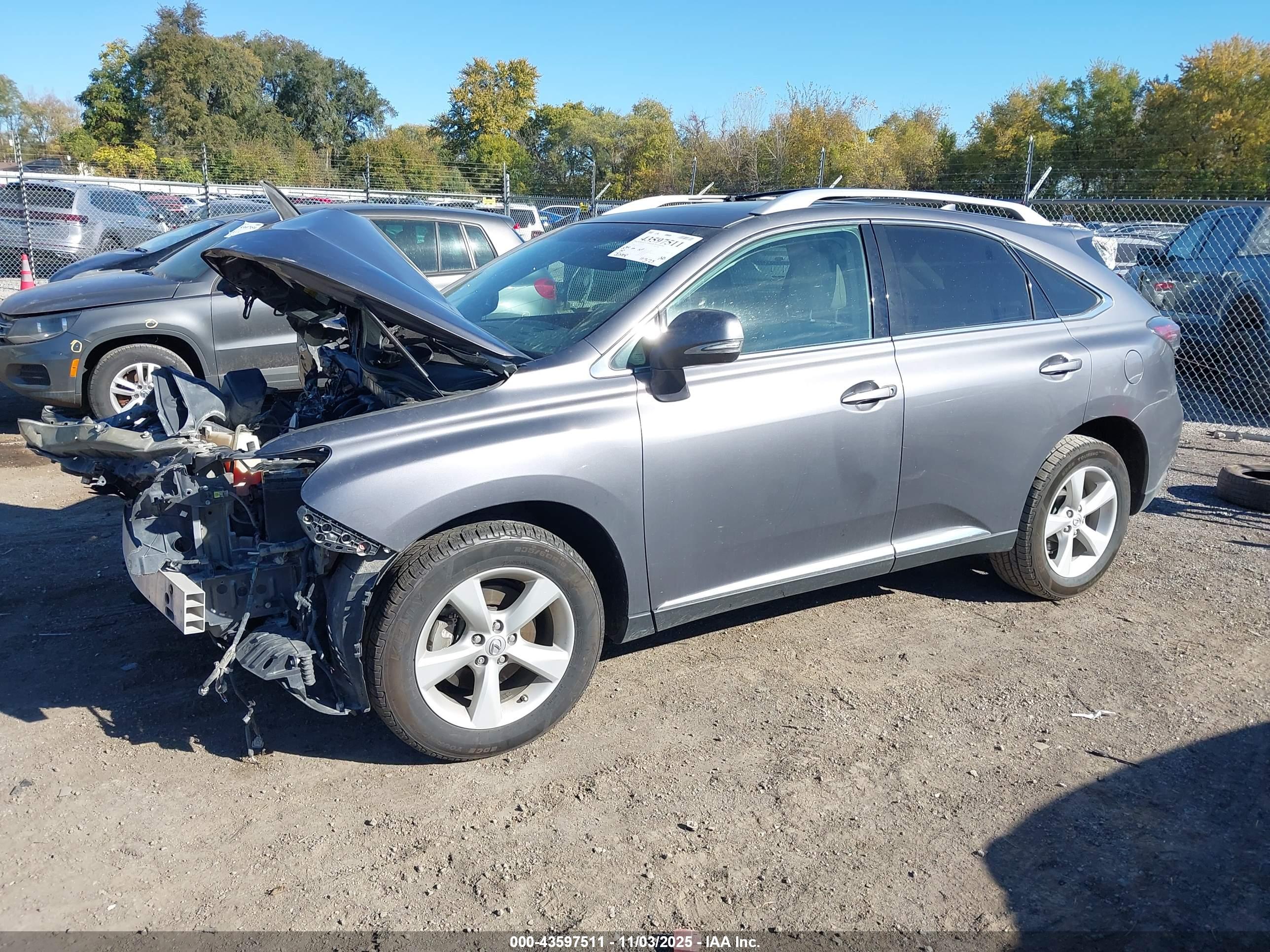 LEXUS RX image 2