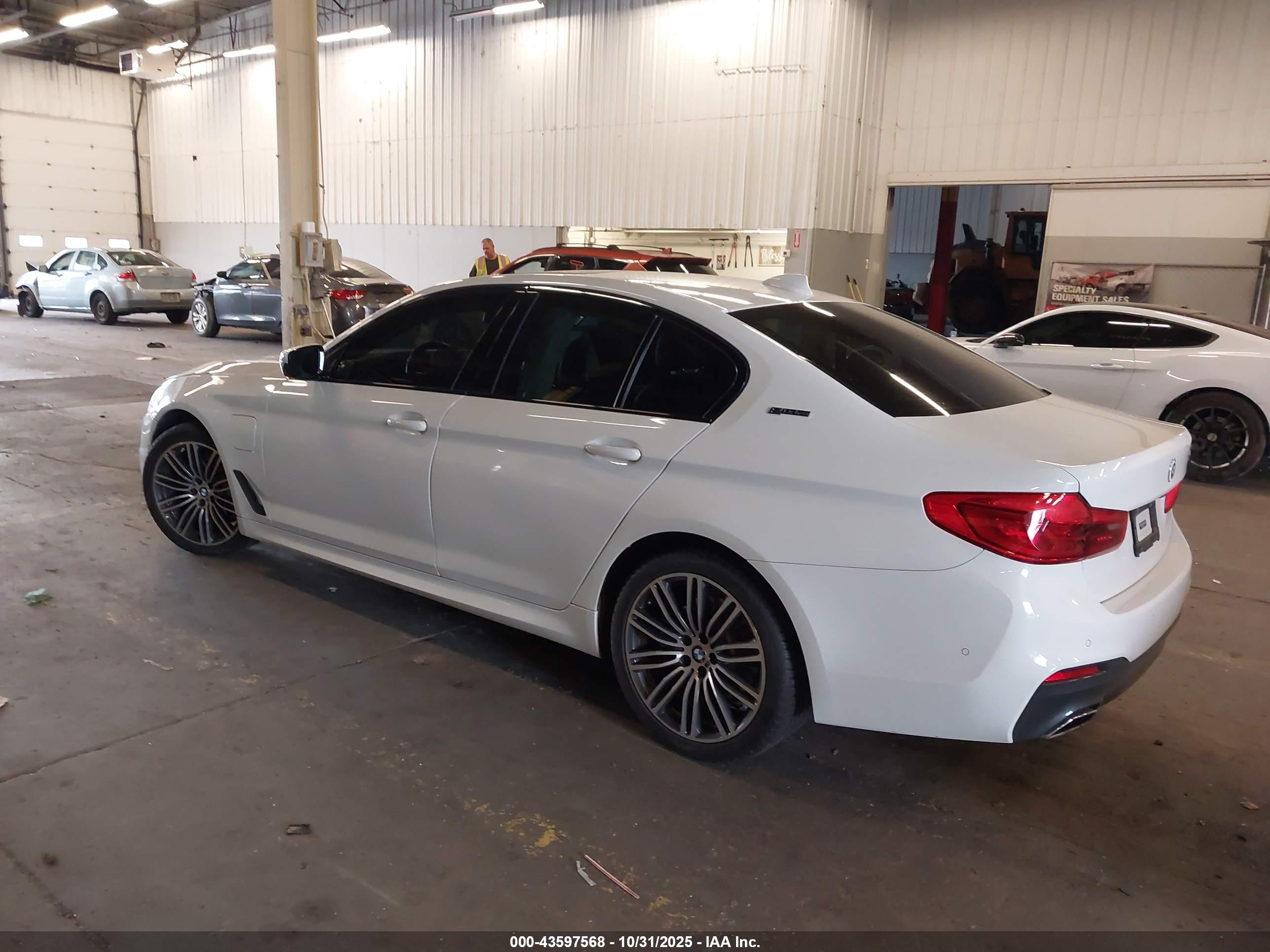 BMW 530E image 3