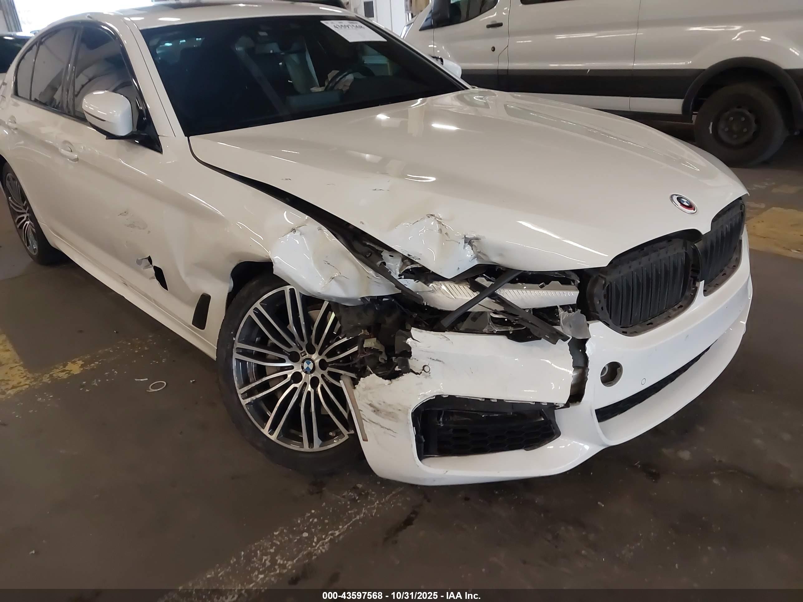 BMW 530E image 6