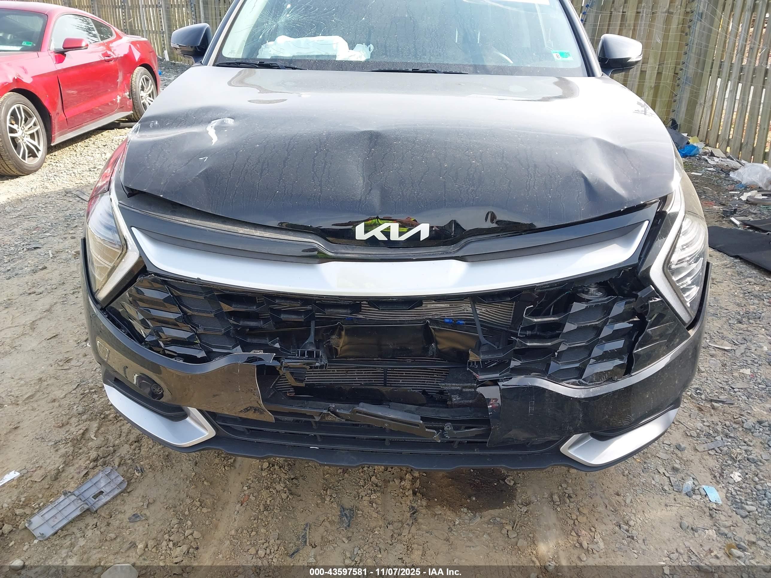 KIA SPORTAGE image 6