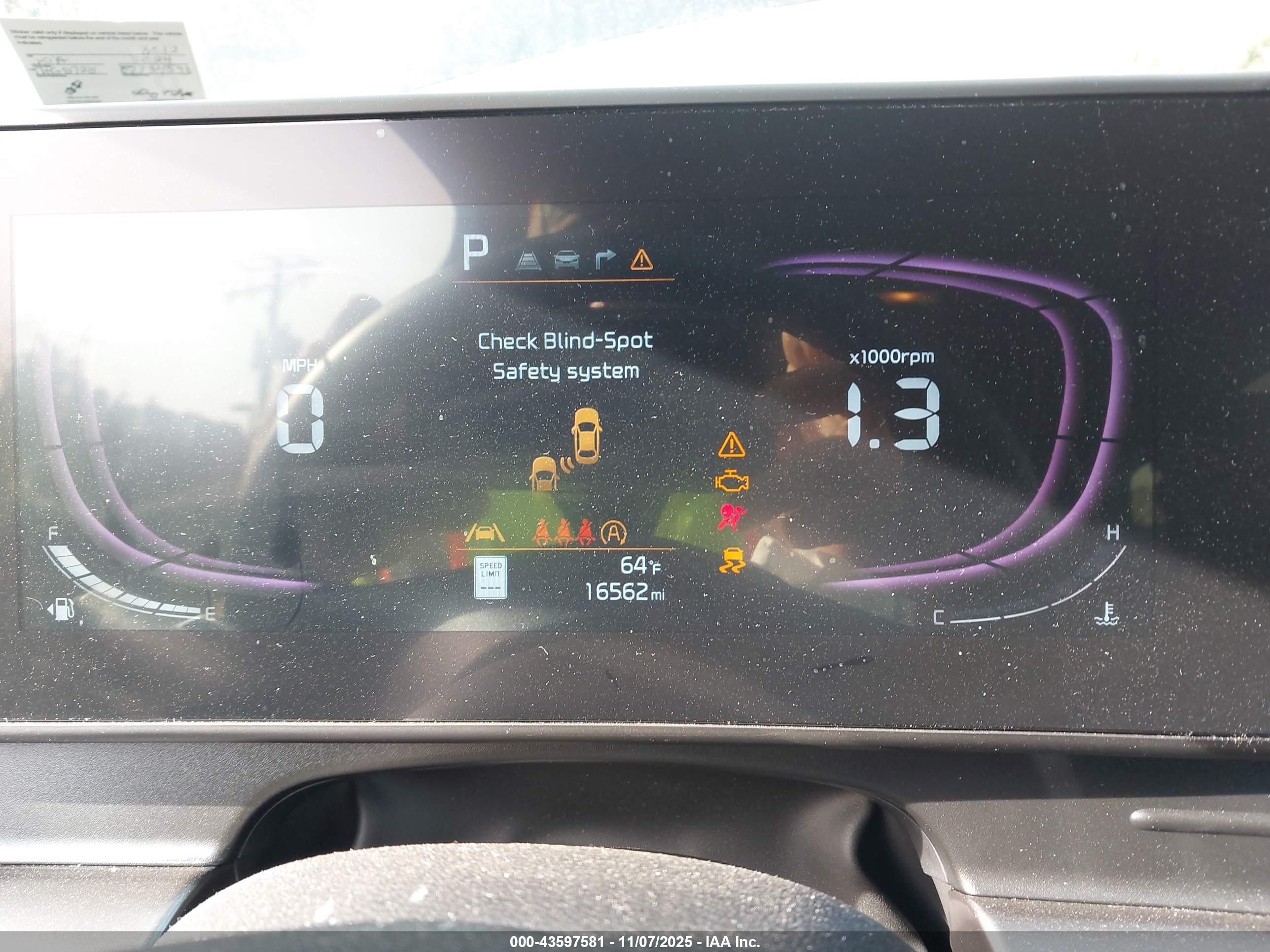 KIA SPORTAGE image 7