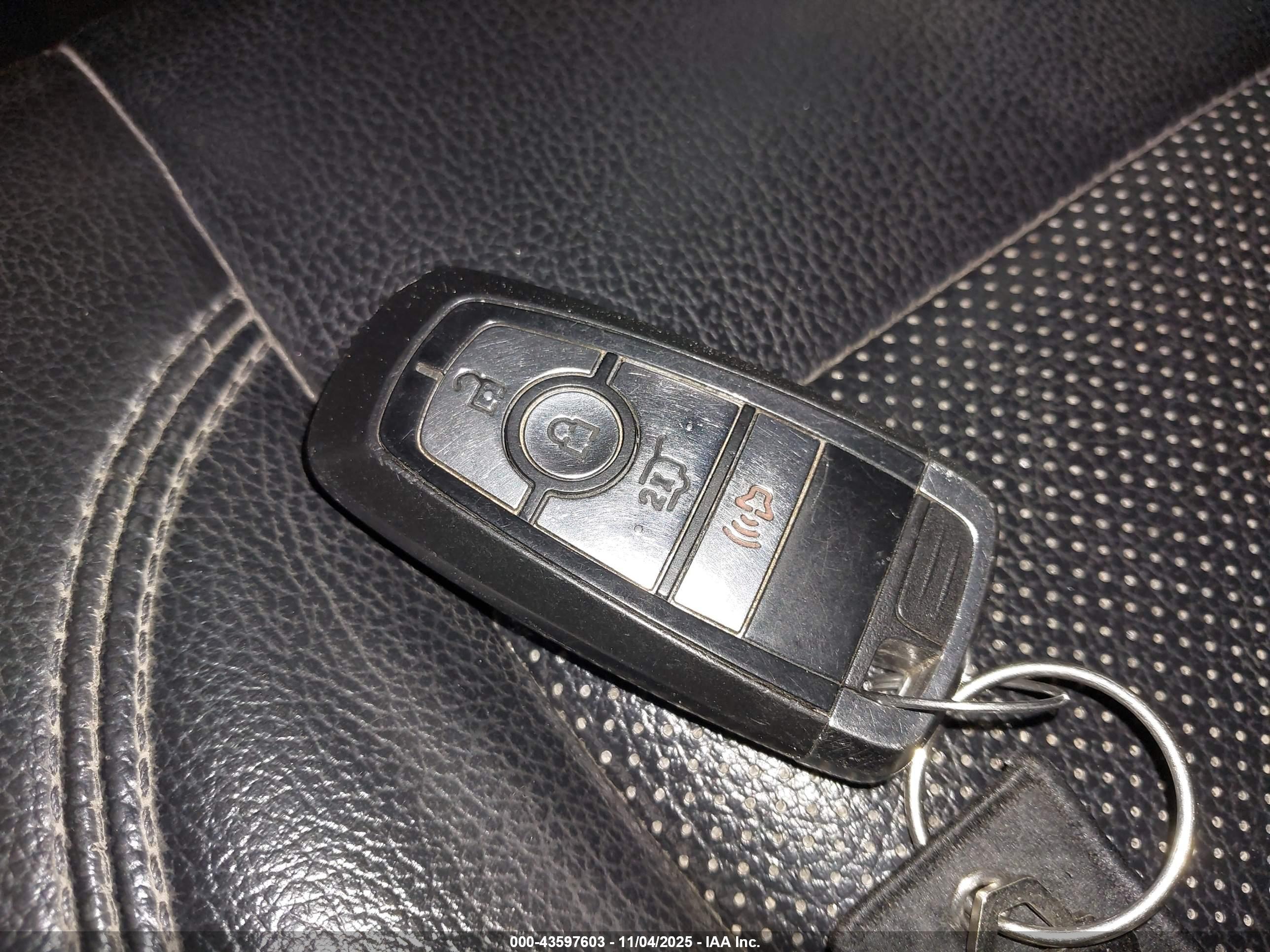 FORD EXPEDITION image 11