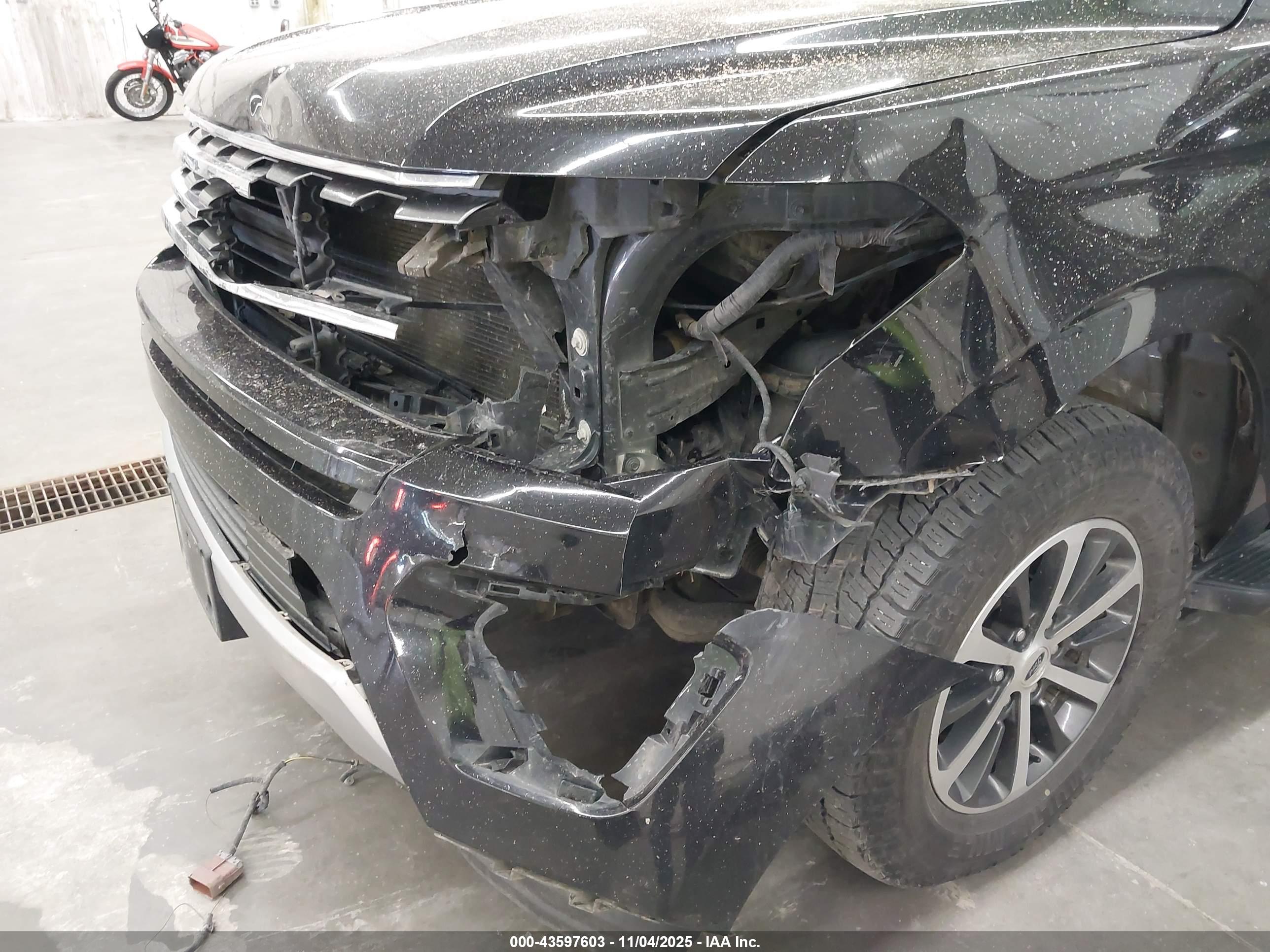 FORD EXPEDITION image 6