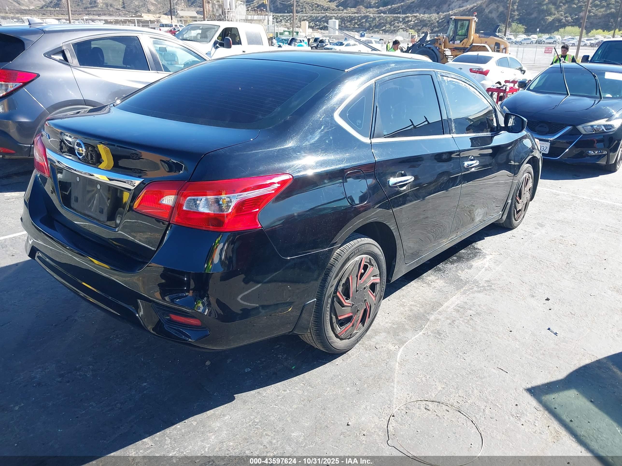 NISSAN SENTRA image 4