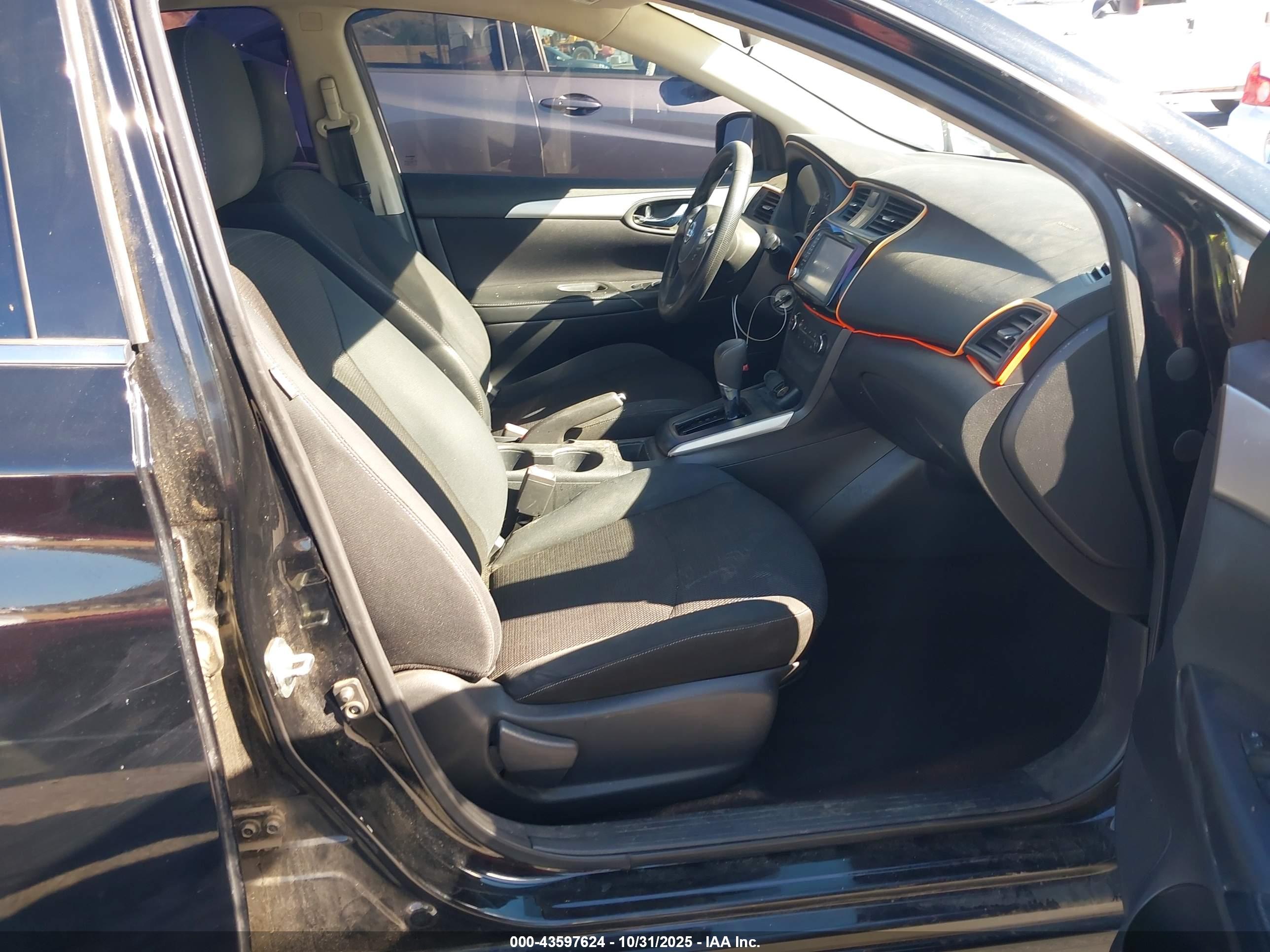 NISSAN SENTRA image 5
