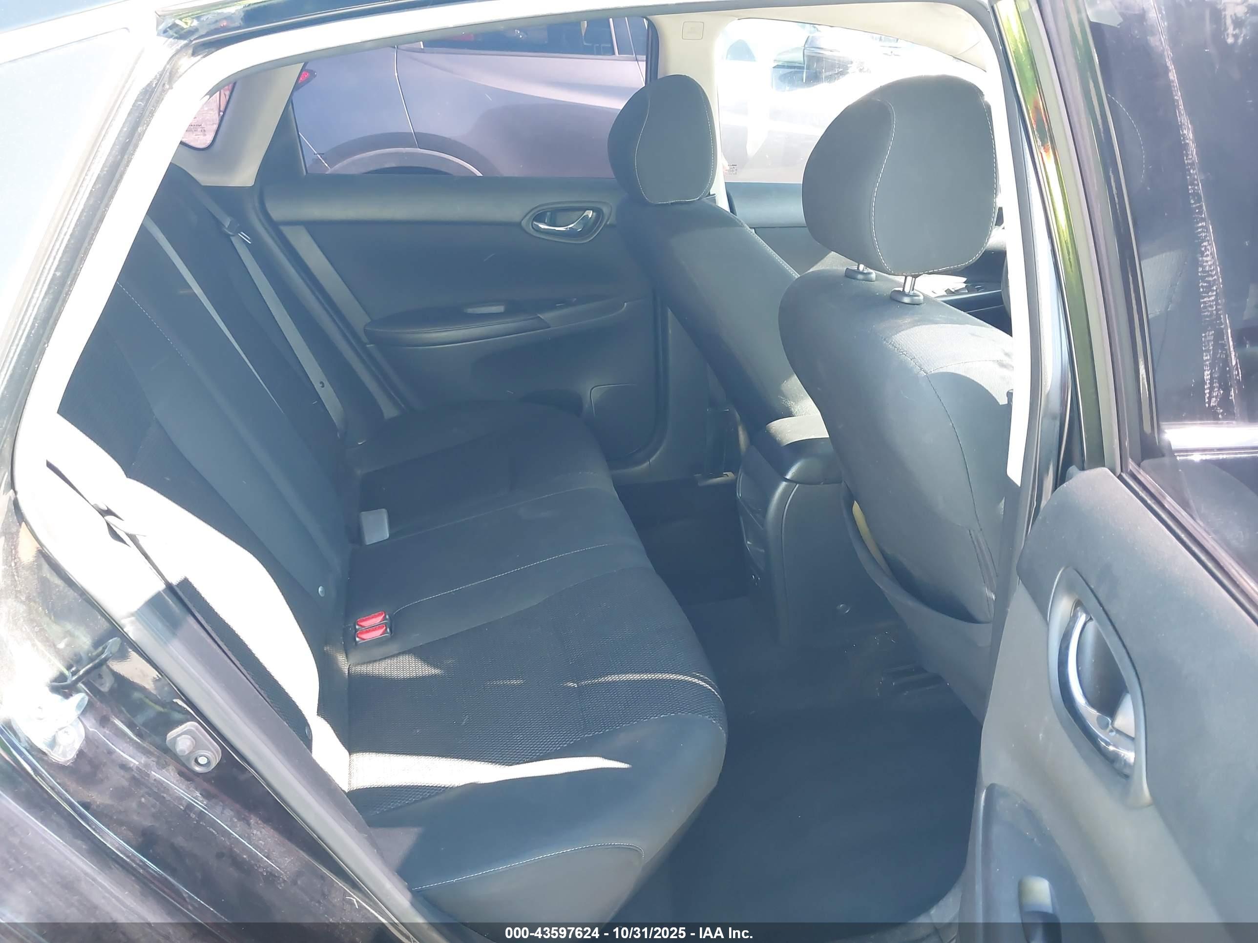 NISSAN SENTRA image 8