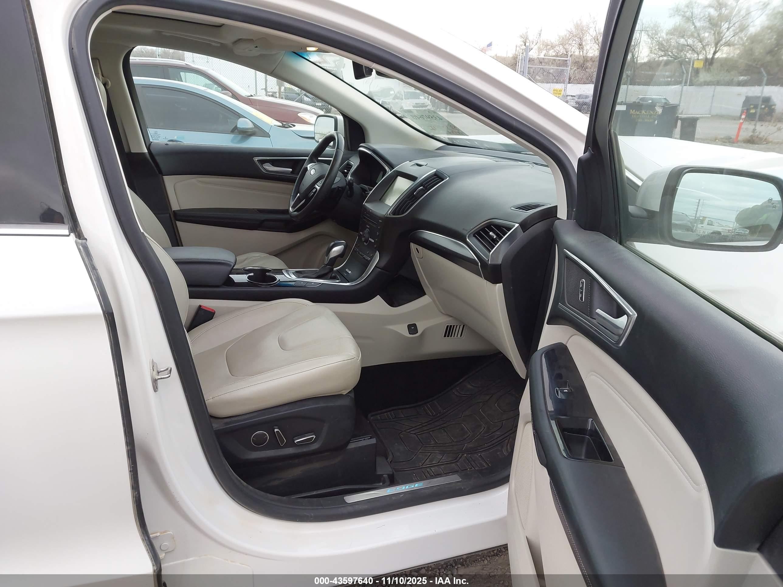 FORD EDGE image 5