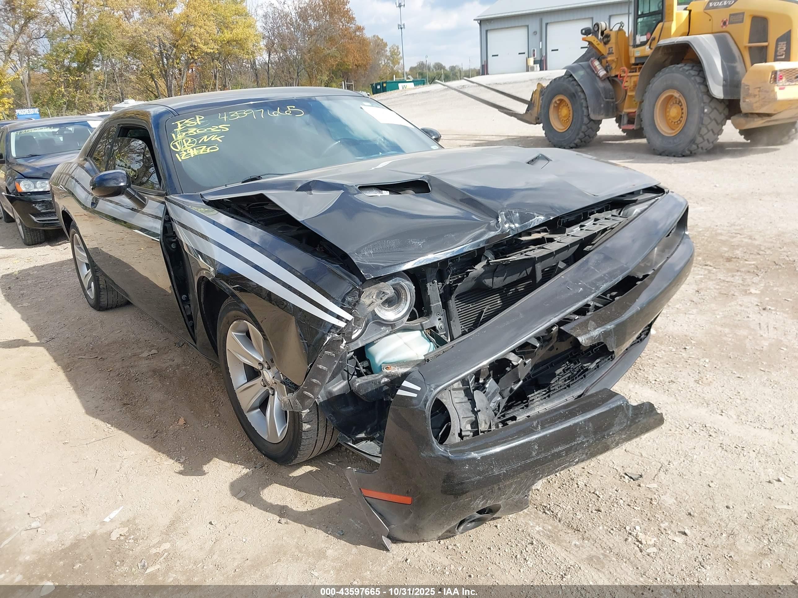 DODGE CHALLENGER image 6