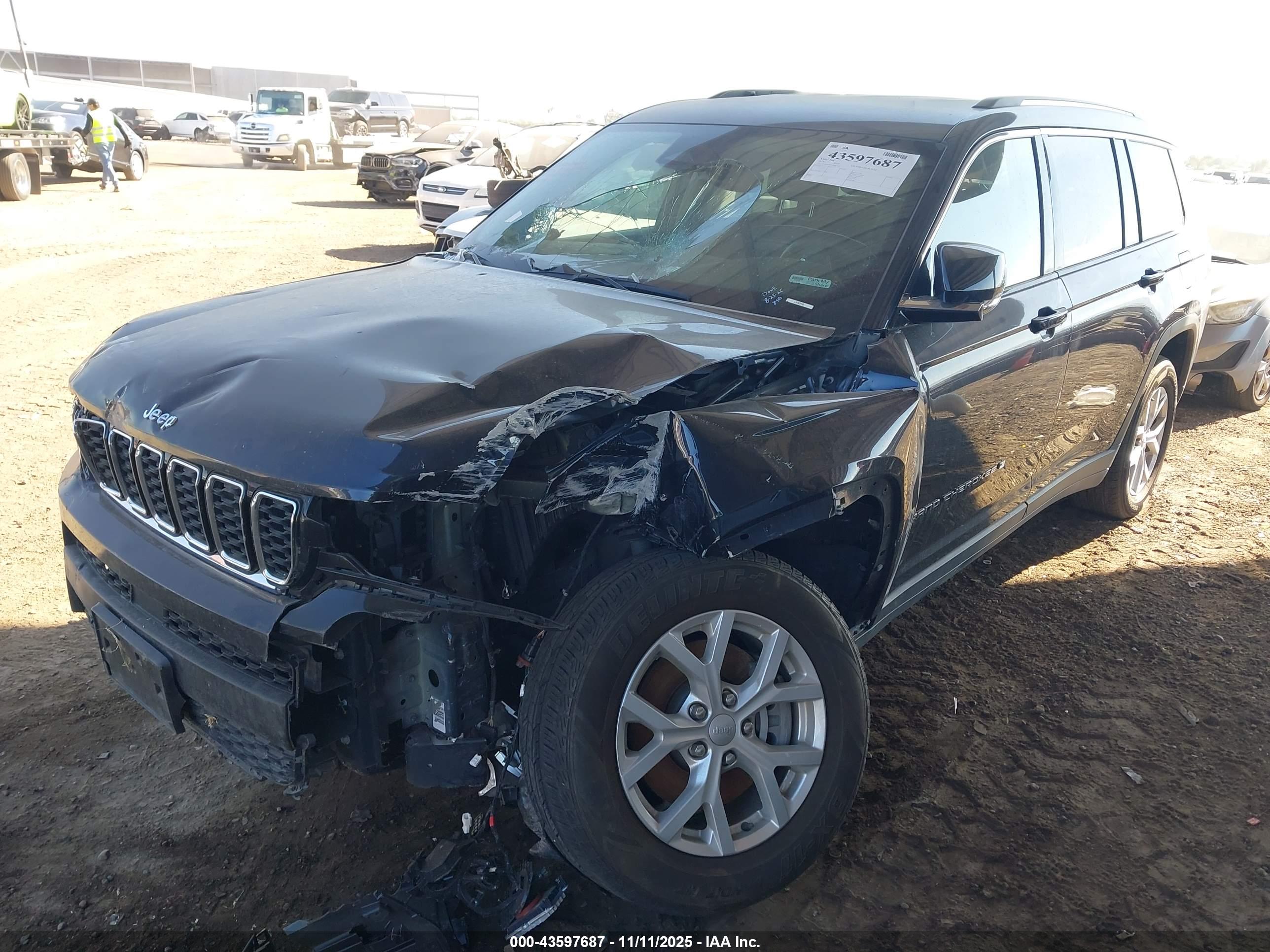 JEEP GRAND image 6