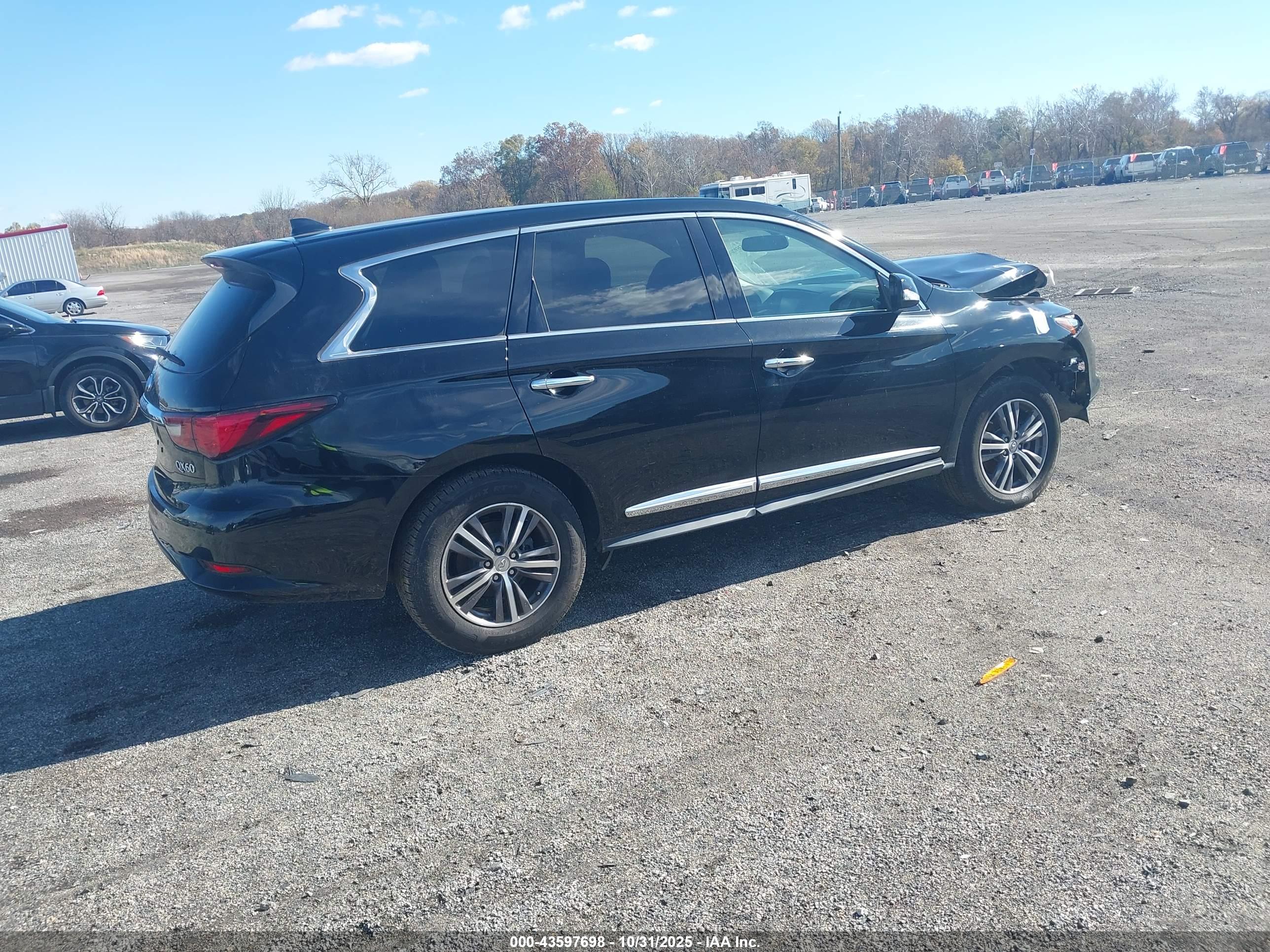 INFINITI QX60 image 4