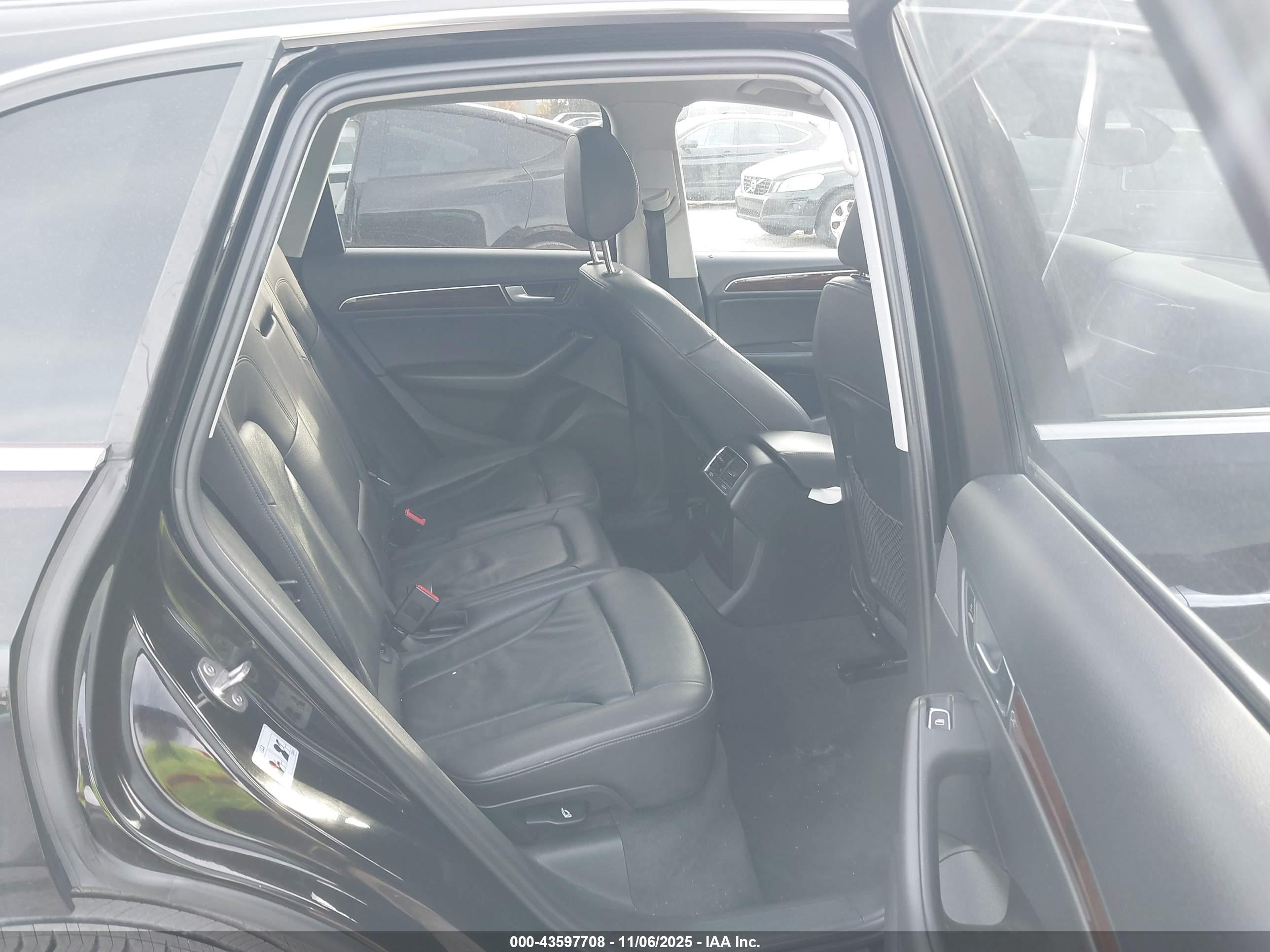 AUDI Q5 image 8
