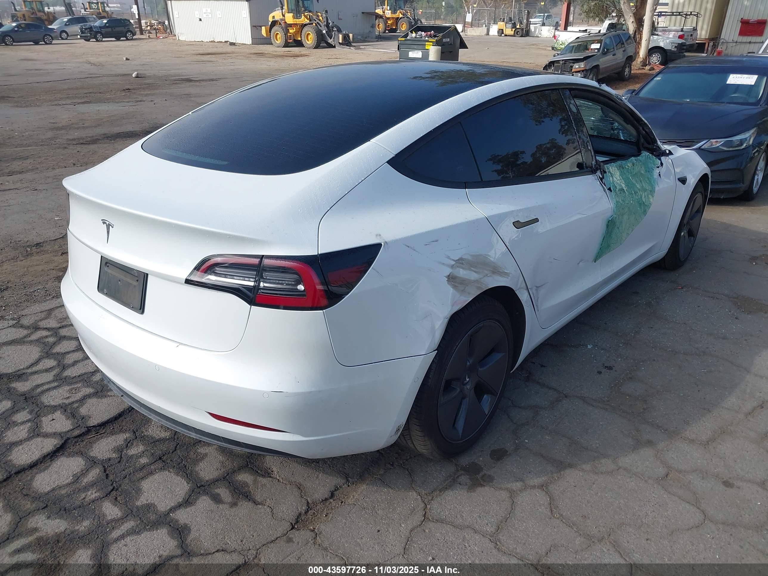 TESLA MODEL image 4
