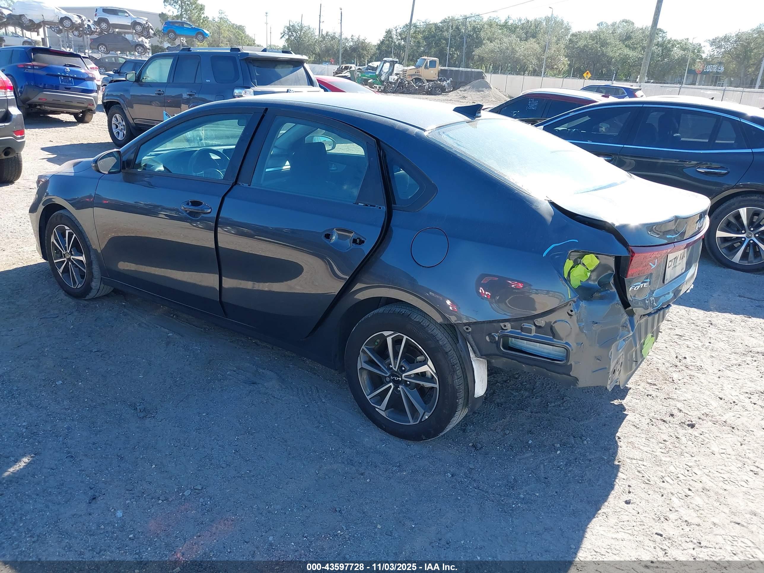 KIA FORTE image 3