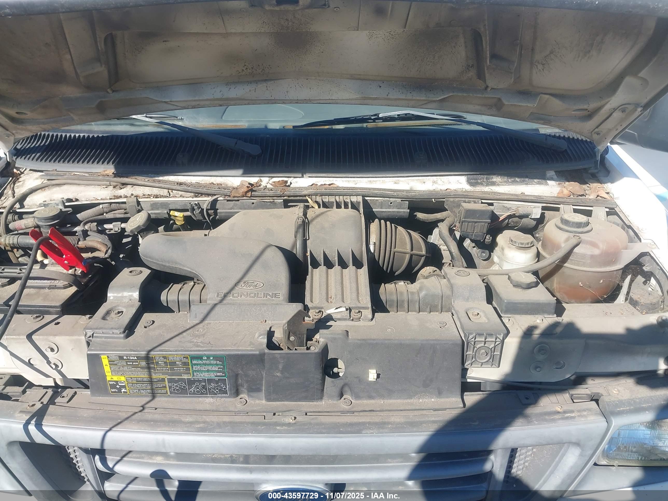 FORD E-150 image 10
