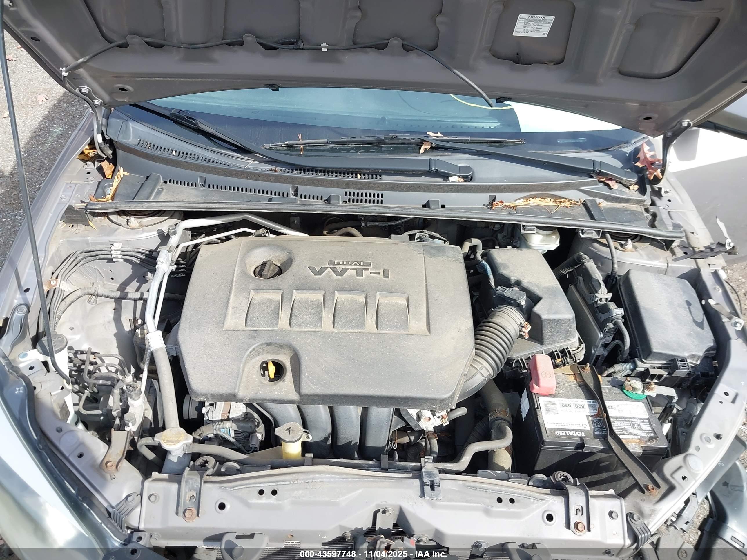 TOYOTA COROLLA image 10