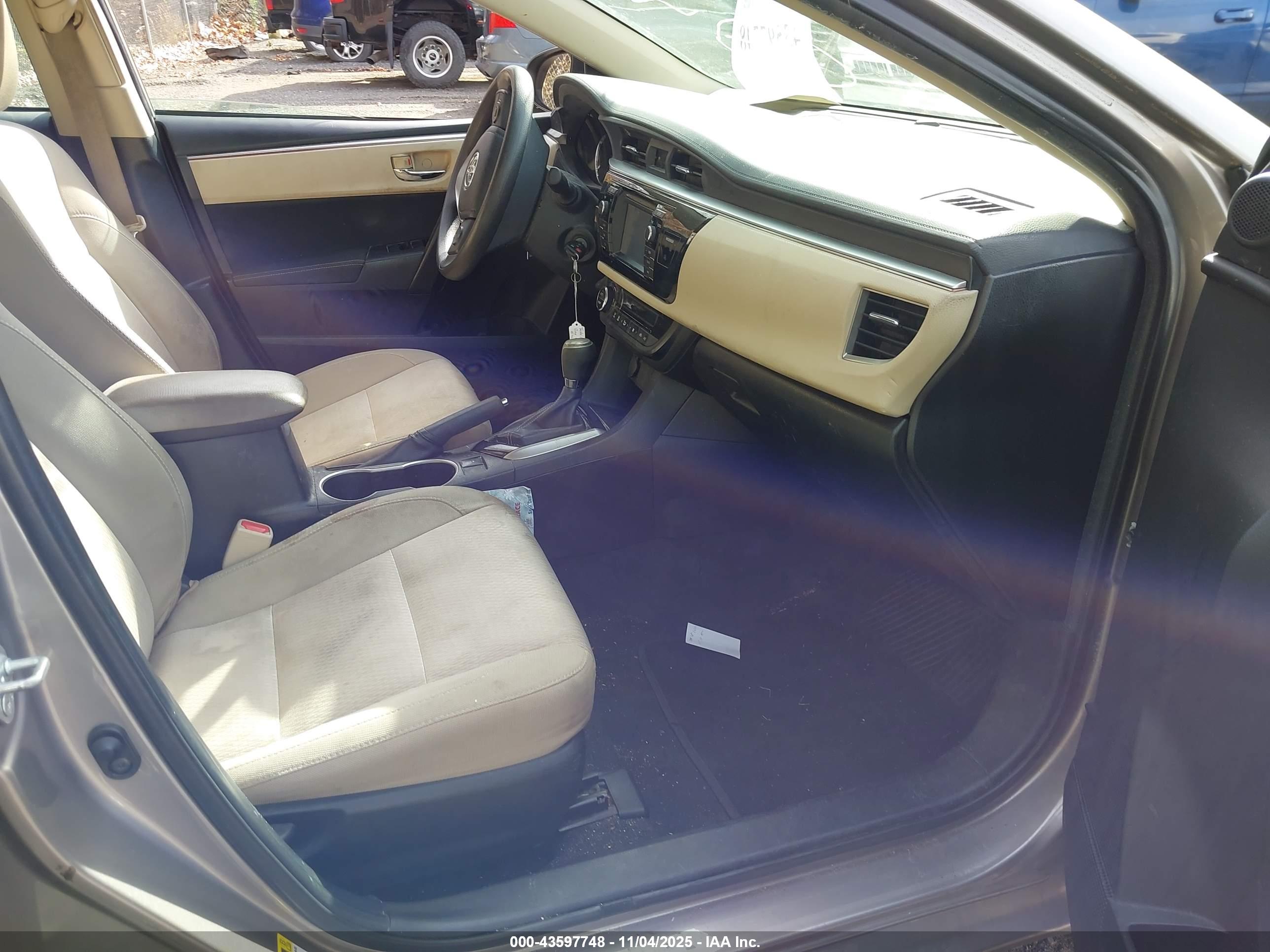 TOYOTA COROLLA image 5