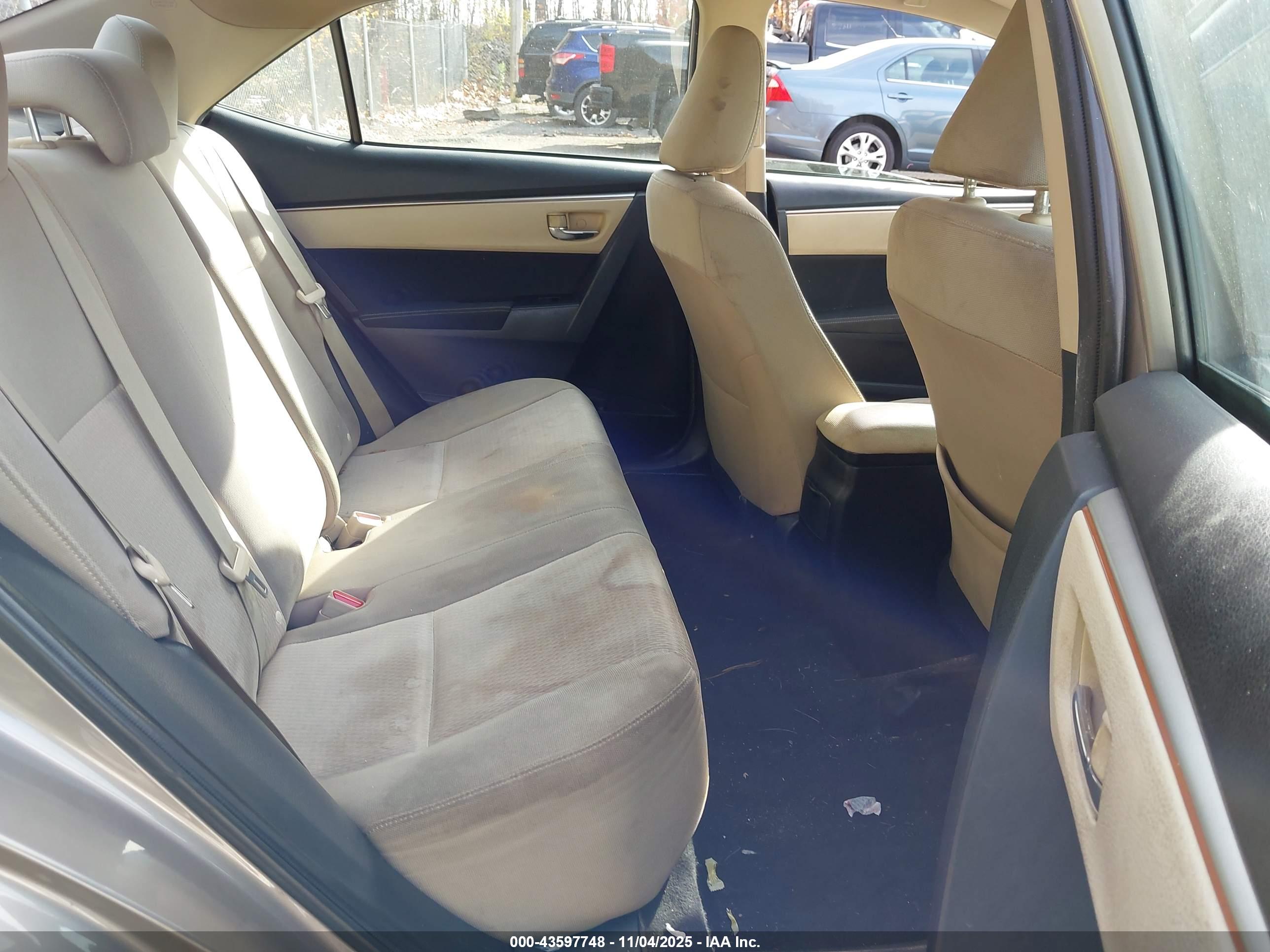 TOYOTA COROLLA image 8