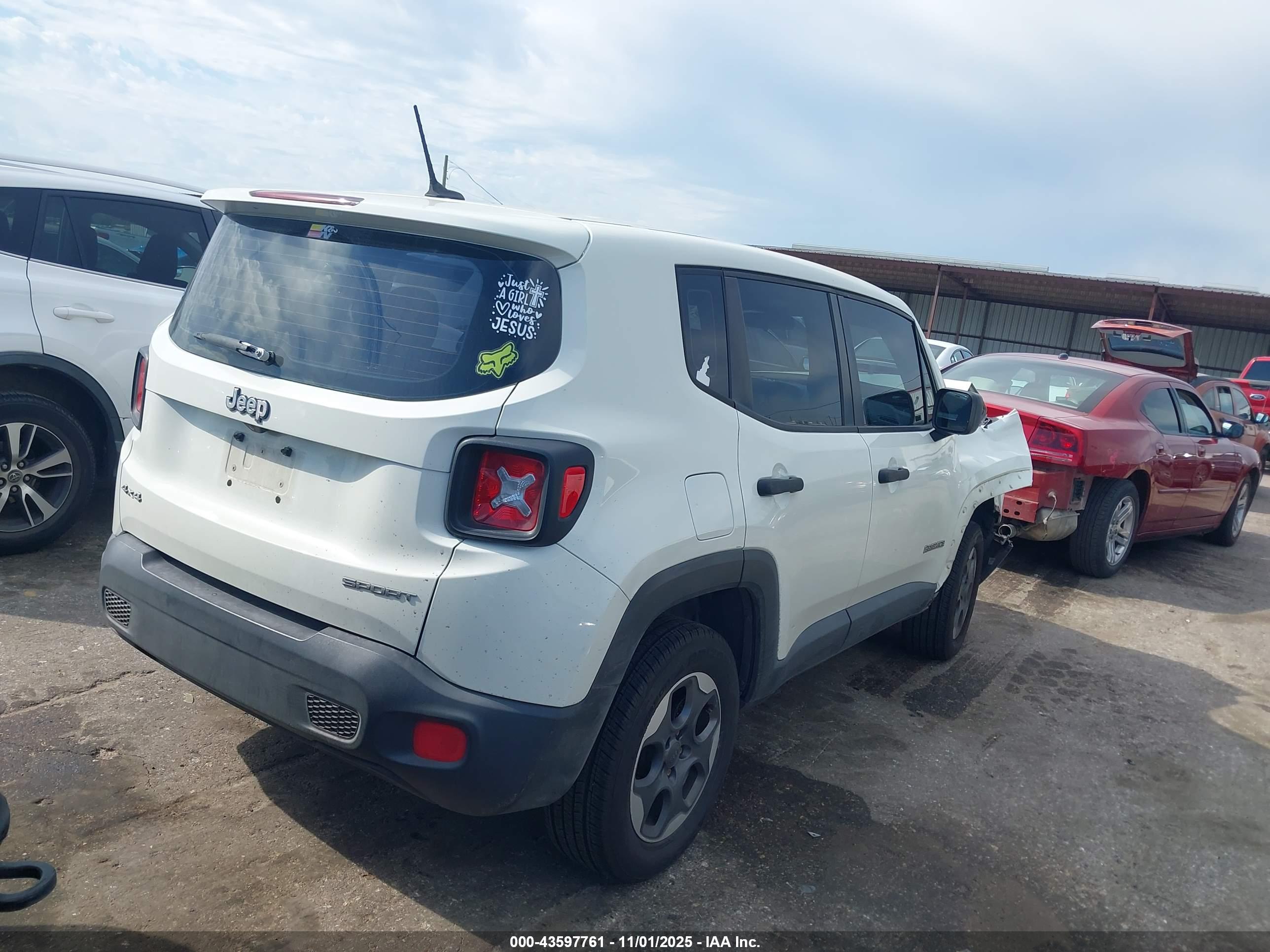 JEEP RENEGADE image 4