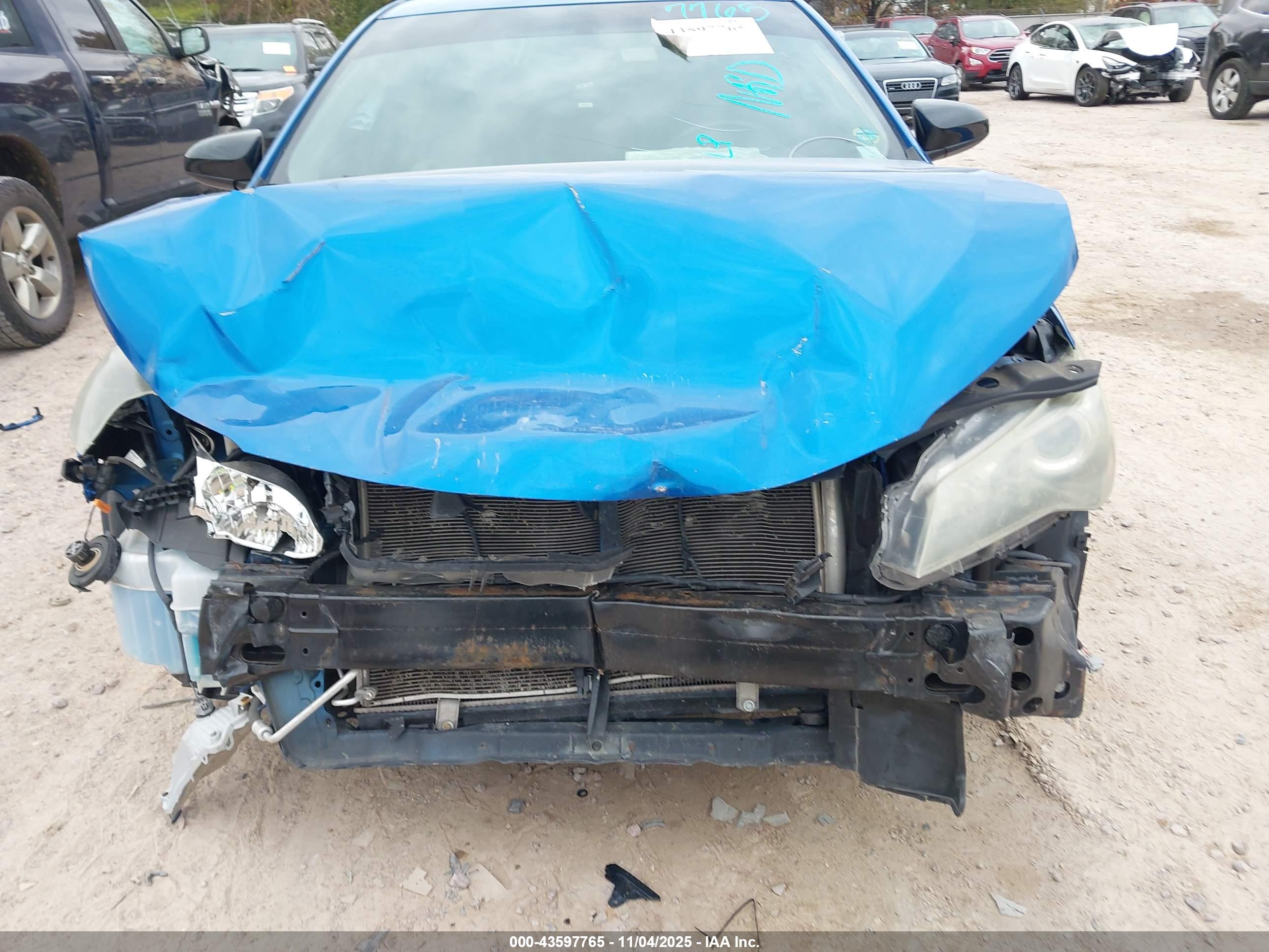 TOYOTA CAMRY image 6