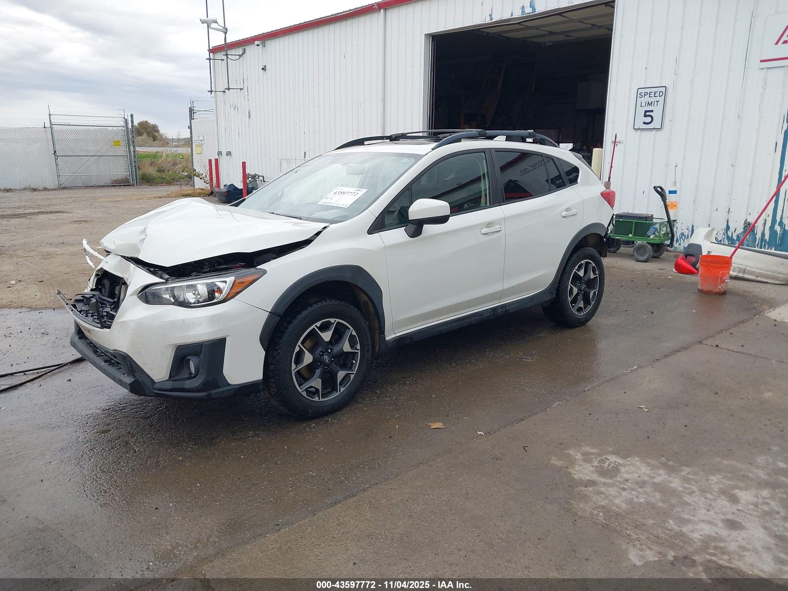 SUBARU CROSSTREK image 2